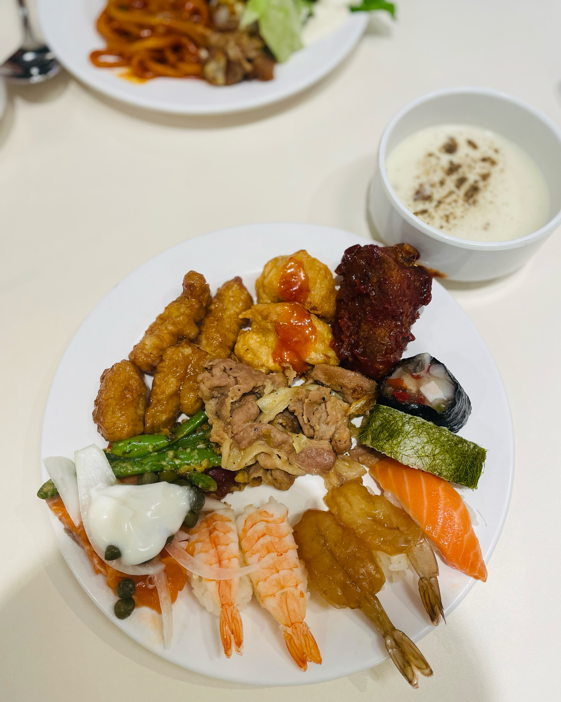 예약 후 왔는데도 대기가 길었지만 맛있게 잘 먹었습니다! - 마산 산호동 맛집 애슐리퀸즈 신세계백화점 마산점