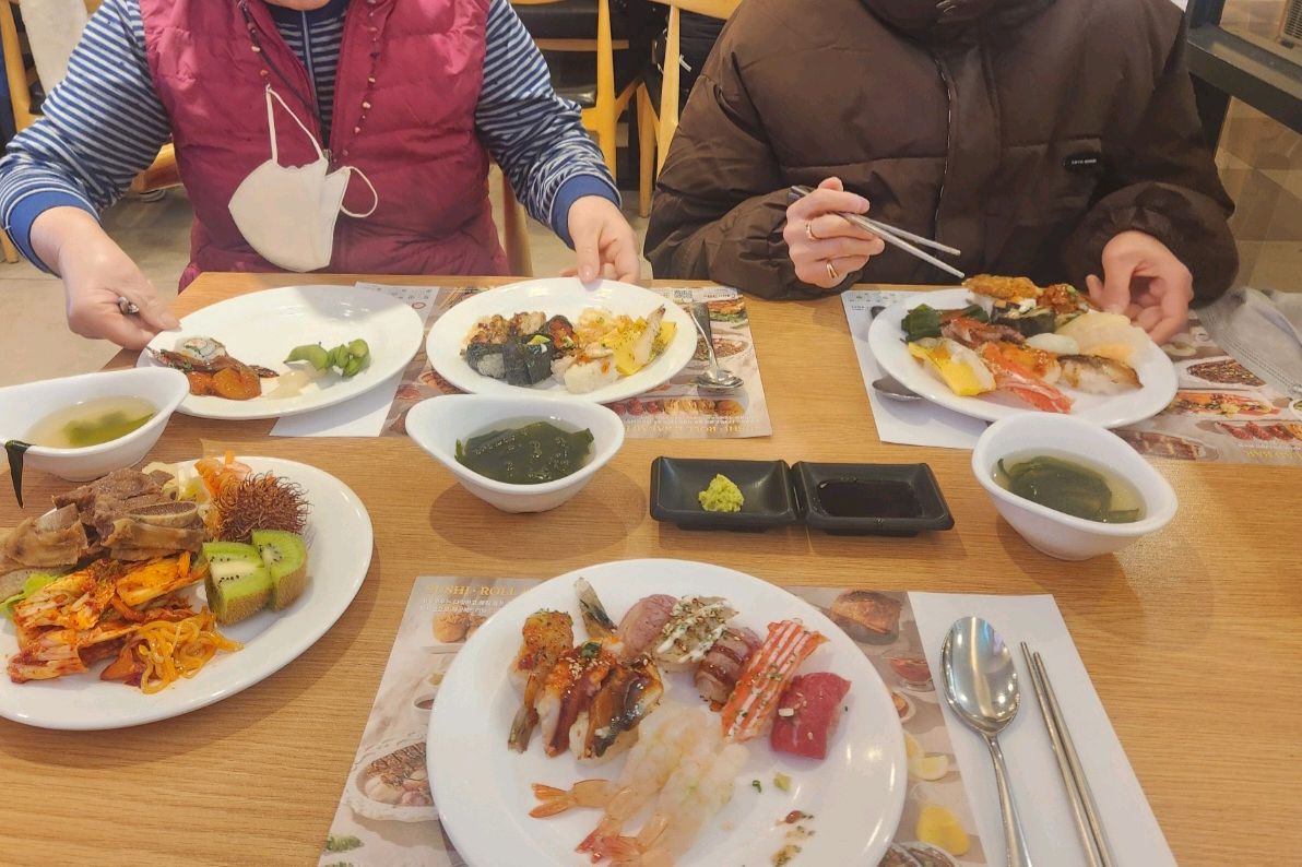 초밥도 먹고 디저트도 먹고일석이조 - 마산 양덕동 맛집 쿠우쿠우 마산점