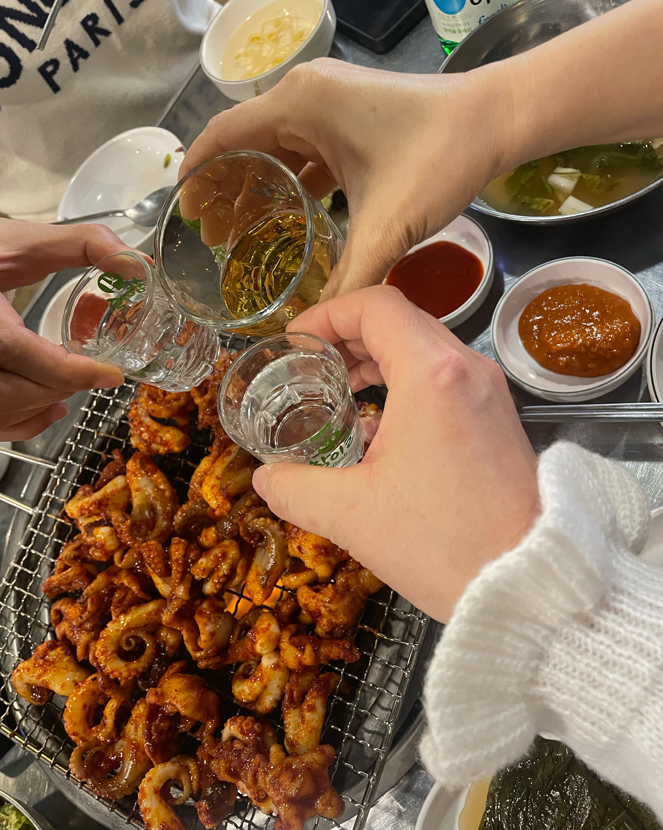 월래 지인들과 모이는 아지트였어요 역쉬!! 빠르고 신속하게 필요한거 가져다주시구요 같이 간