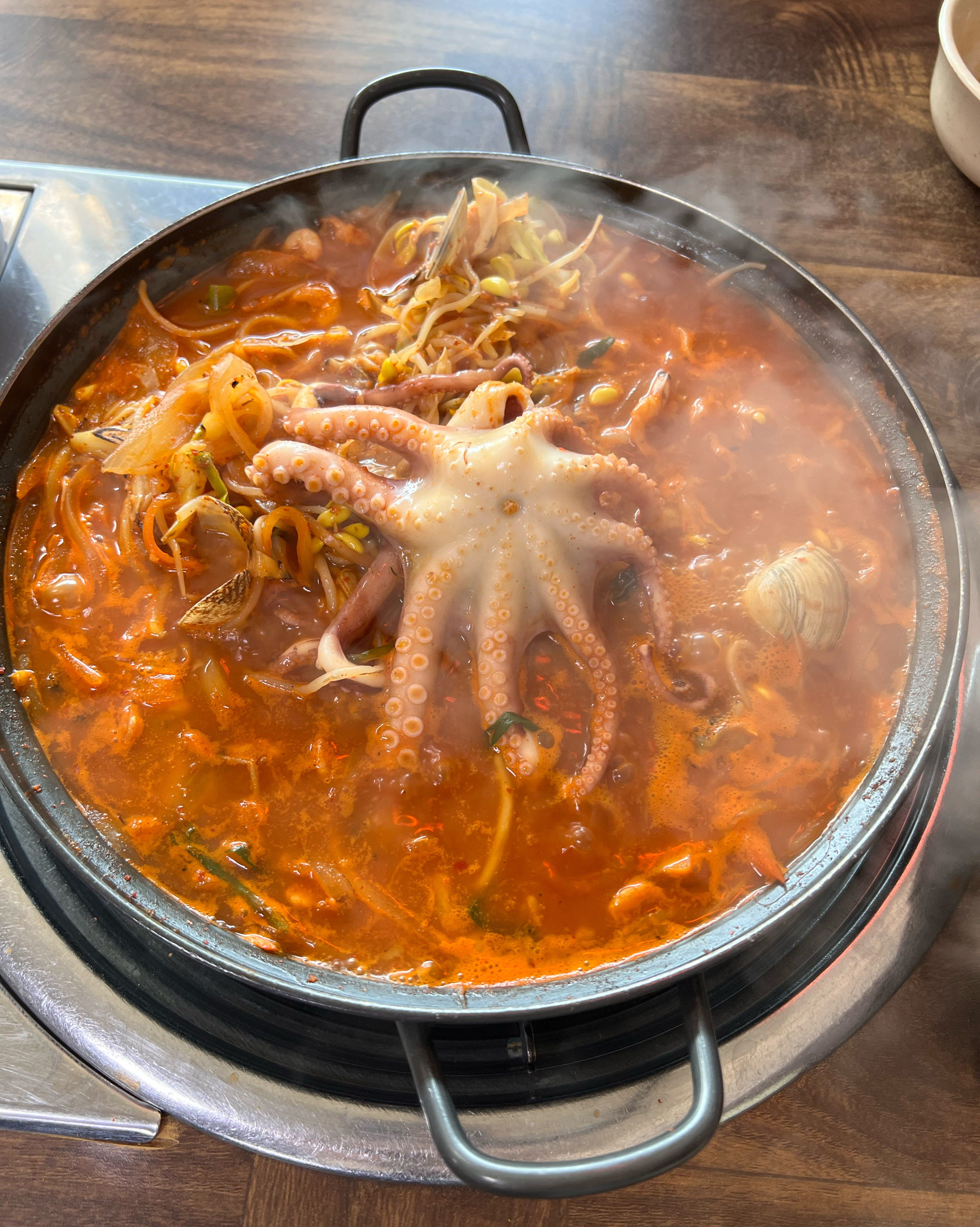 웨이팅이 있지만 그정도는 가뿐히 이겨낼 수 있는 맛집입니다. 이번 여행에서 다른집은 몰라도