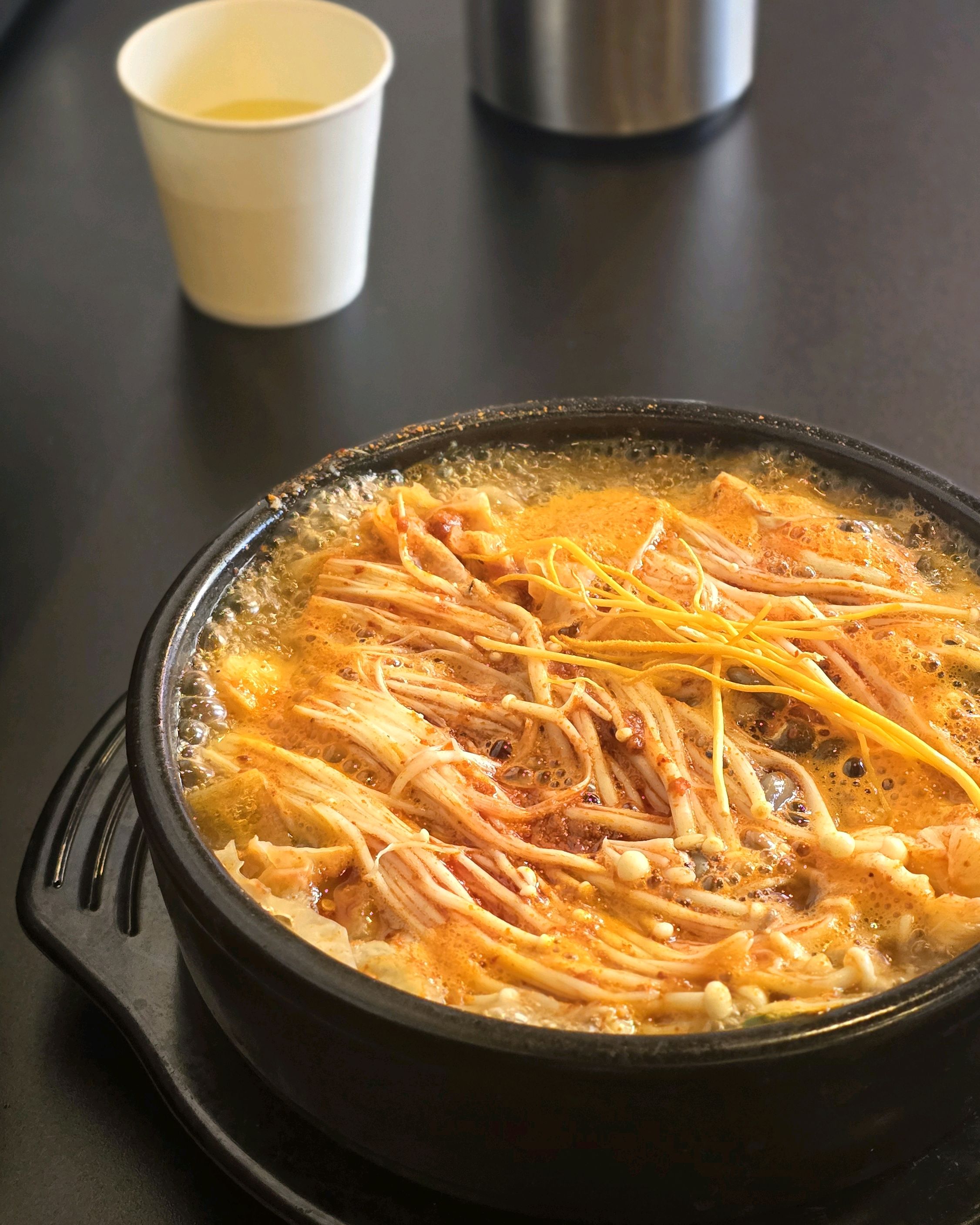 버섯이 엄청 많이 들어가있어서 배불렀어요 :) - 천호동 맛집 금버섯식당 천호본점