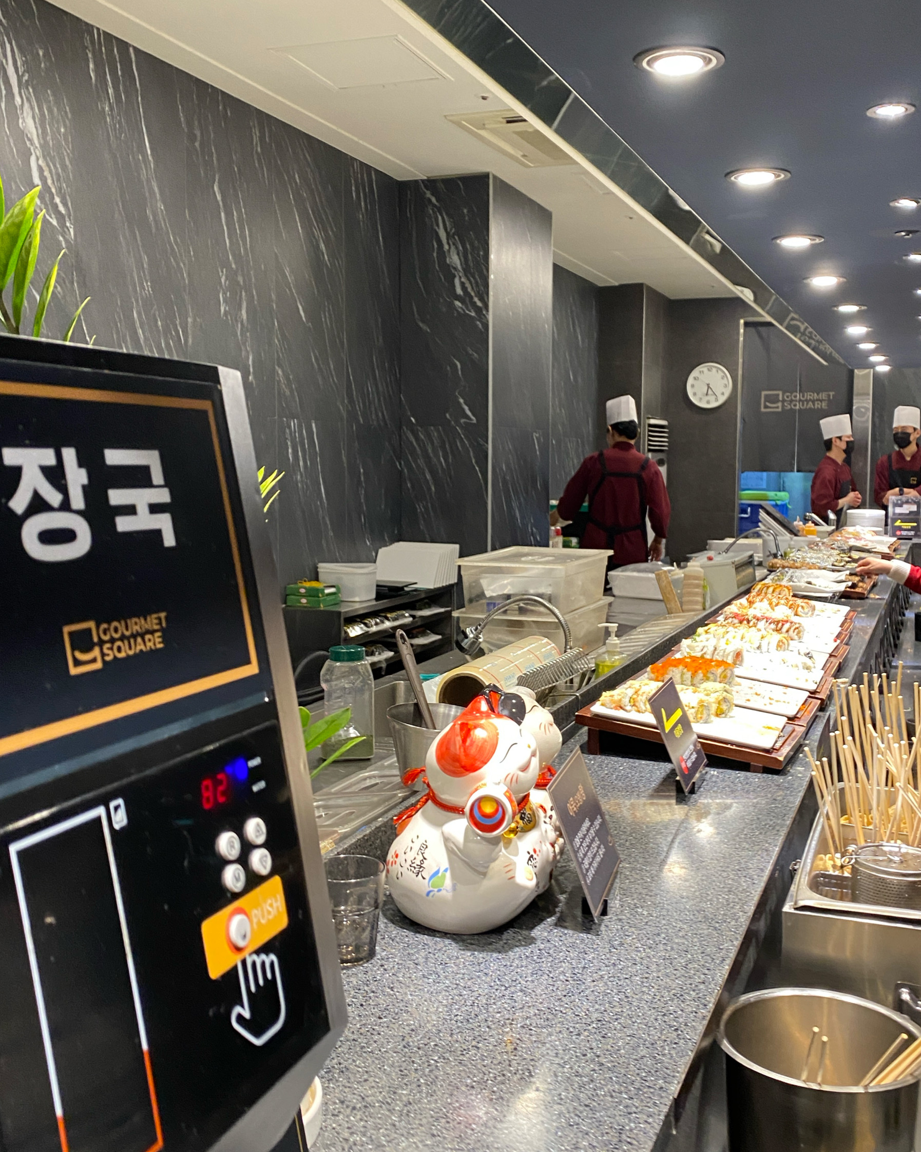 자주 갑니다. 이번에 칸막이 리모델링 하여 약간 더 프러이빗하게 아용 가능해졌네요 - 수유 맛집 고메스퀘어 수유점
