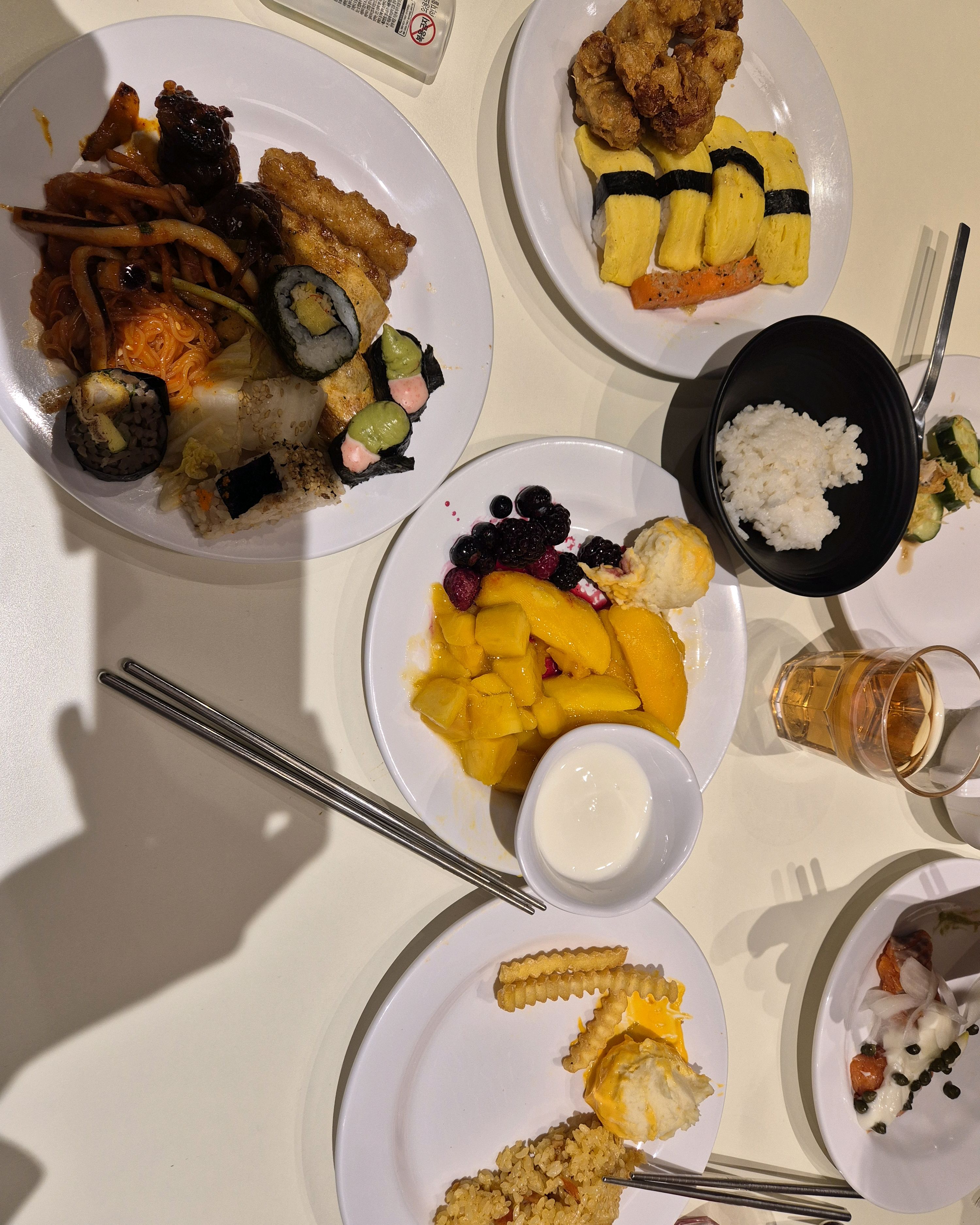 에슐리 업그레이드 버전인데, 초밥류와 양식류 - 기장 맛집 애슐리퀸즈 롯데아울렛 동부산점