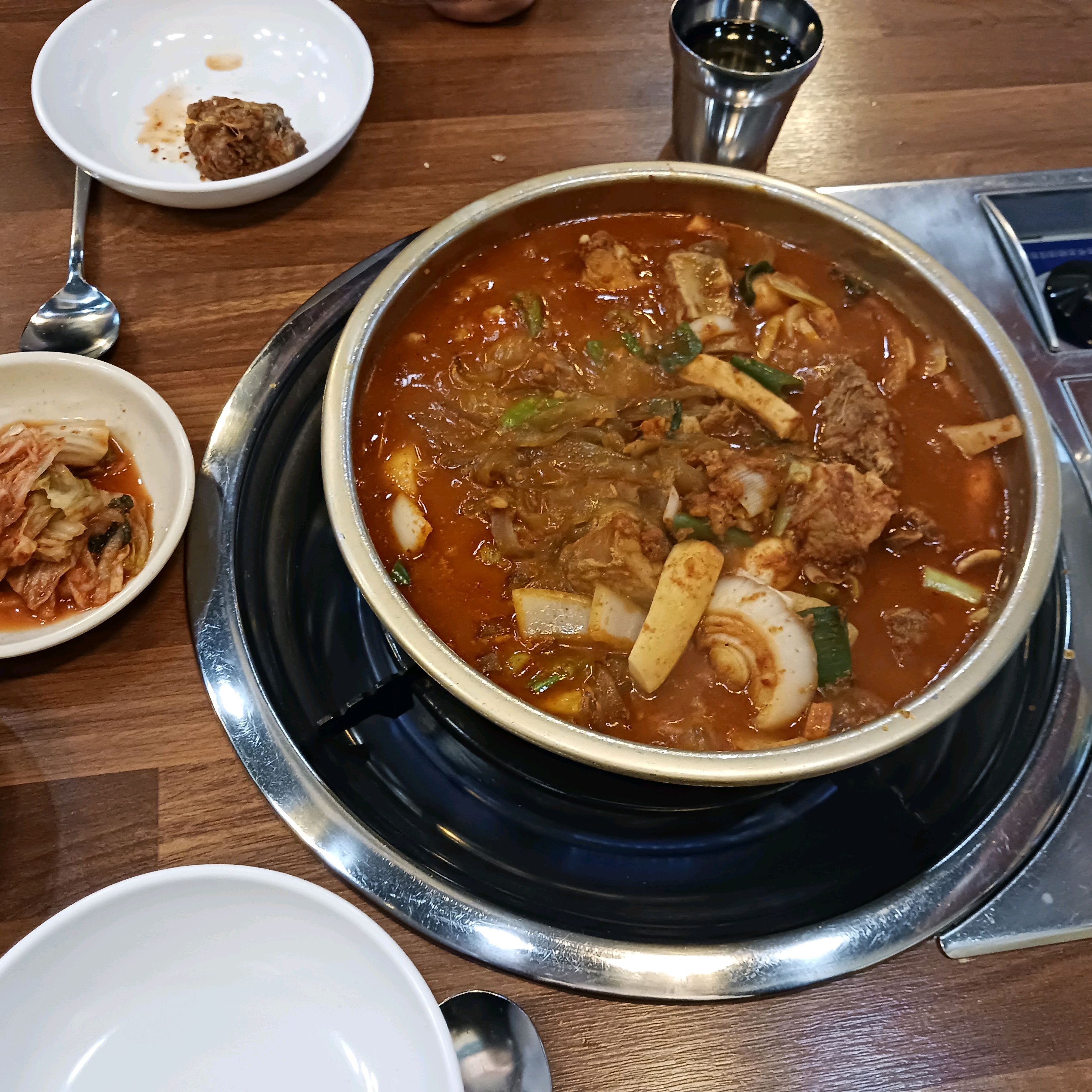제일 매운맛 먹었는데 너무 맛있게 먹었어요~~ - 천호동 맛집 신가네화끈한매운갈비찜