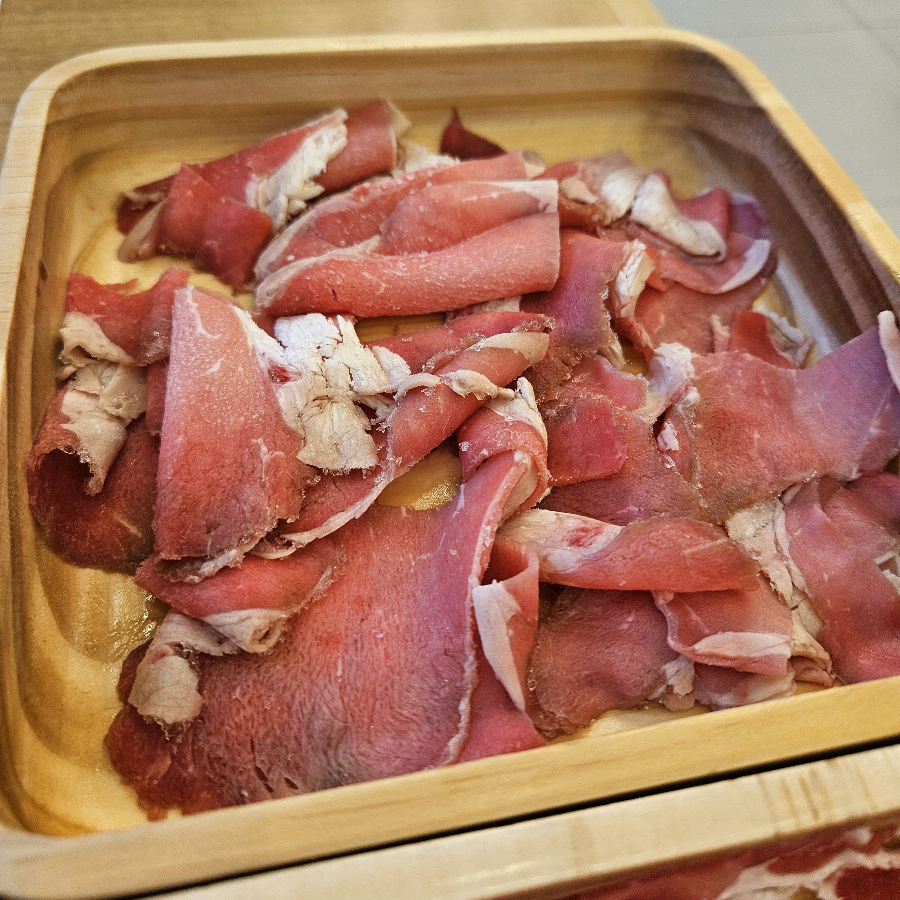 먹을것도 많고 주차도 편하고 다 괜찮았어요 - 전주 삼천동 맛집 샤브올데이 전주삼천점