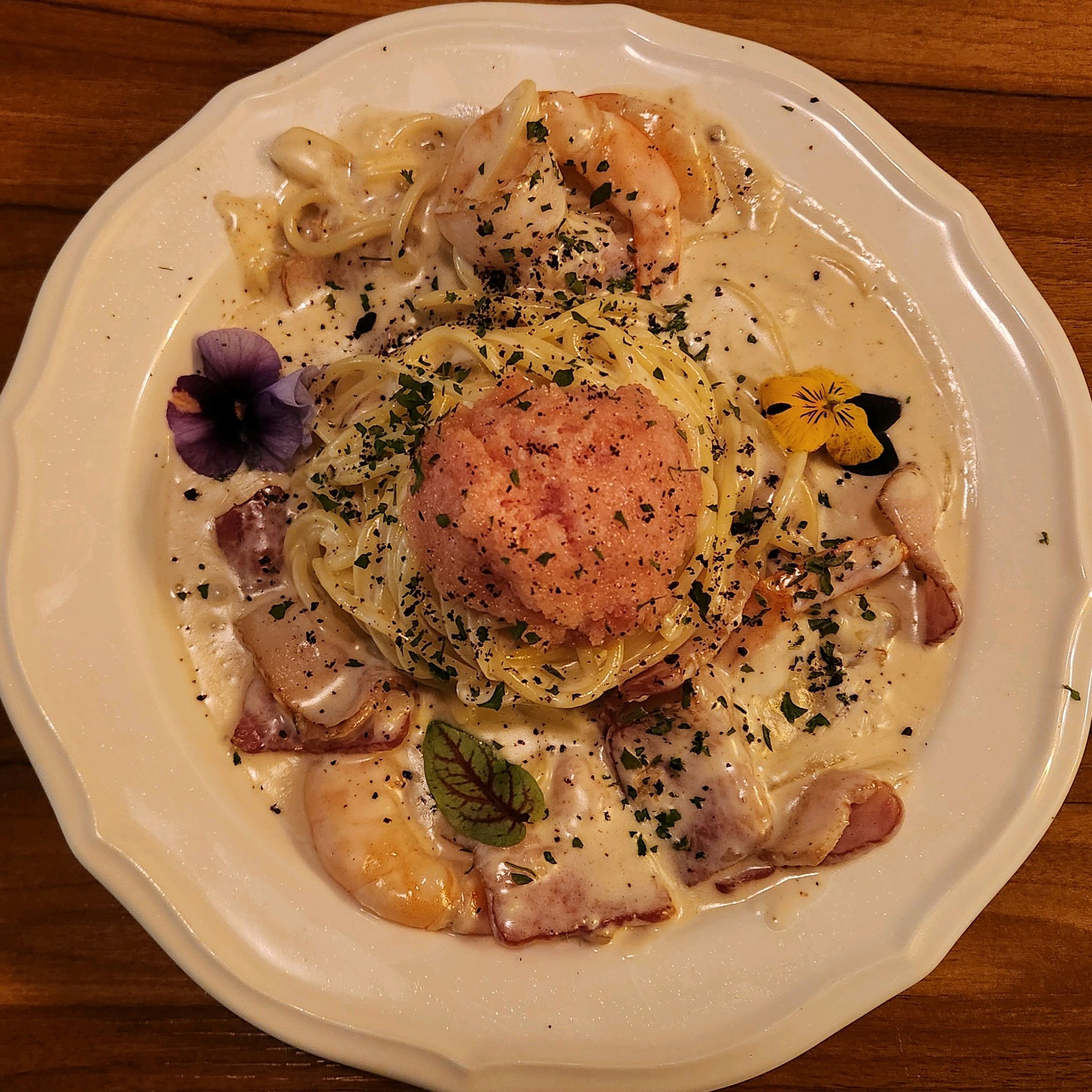 명란크림파스타는 간이 알맞고 명란의 맛 계속해서 느껴지면서 크림과 잘 어울려 정말 맛있어요