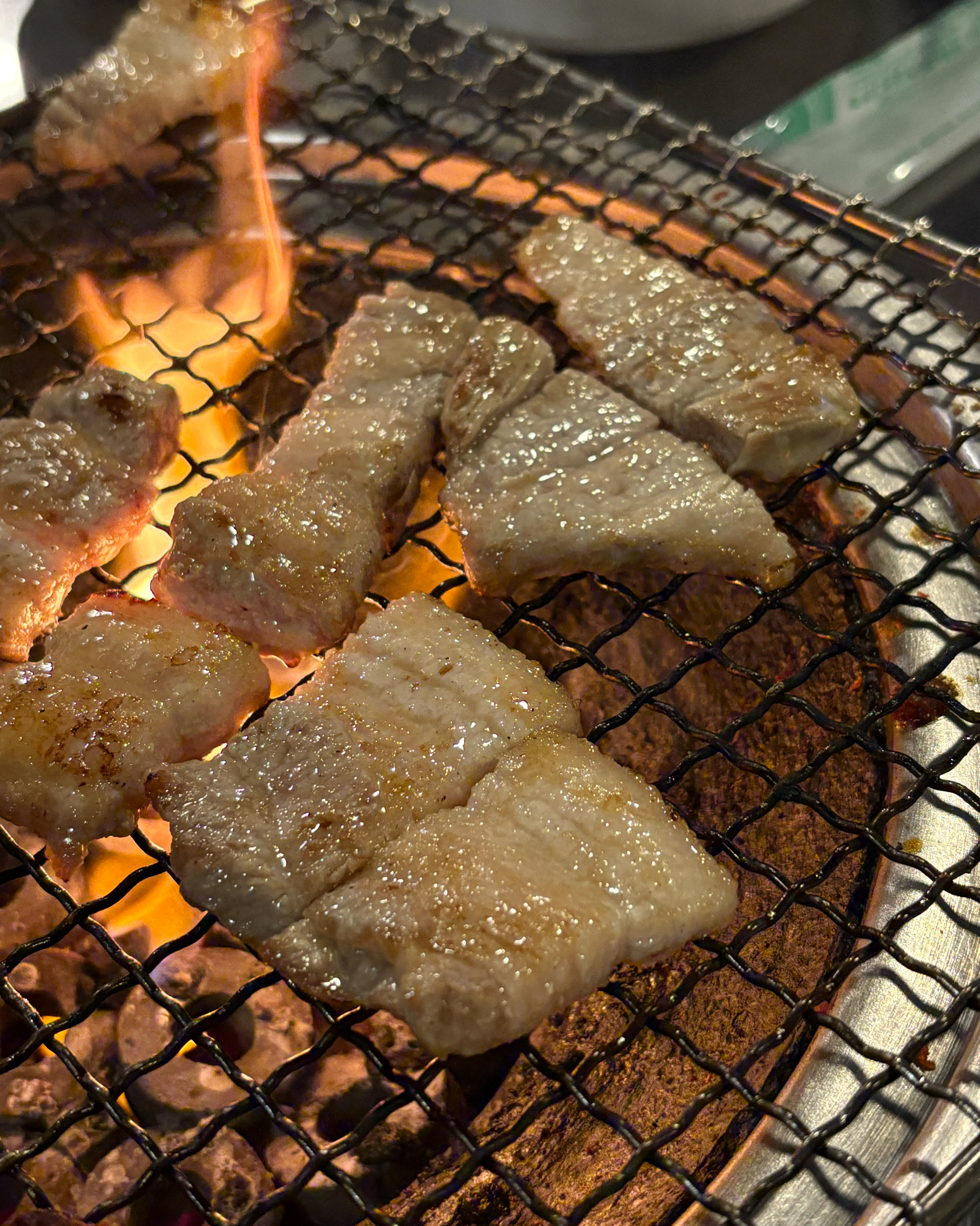친절하고 예쁘신 이모님 덕분에 입장부터 기분이 좋았습니다! 양념도 맛있게 매콤하고 모든 메