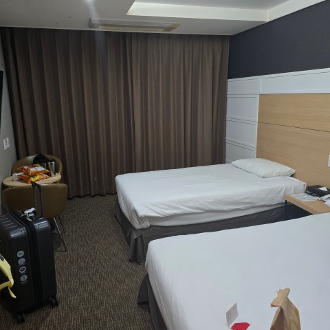 이스턴호텔제주, 서귀포시 (2025-02-23~2025-02-24, 1박, 2인) 이스턴호텔제주, 대한민국