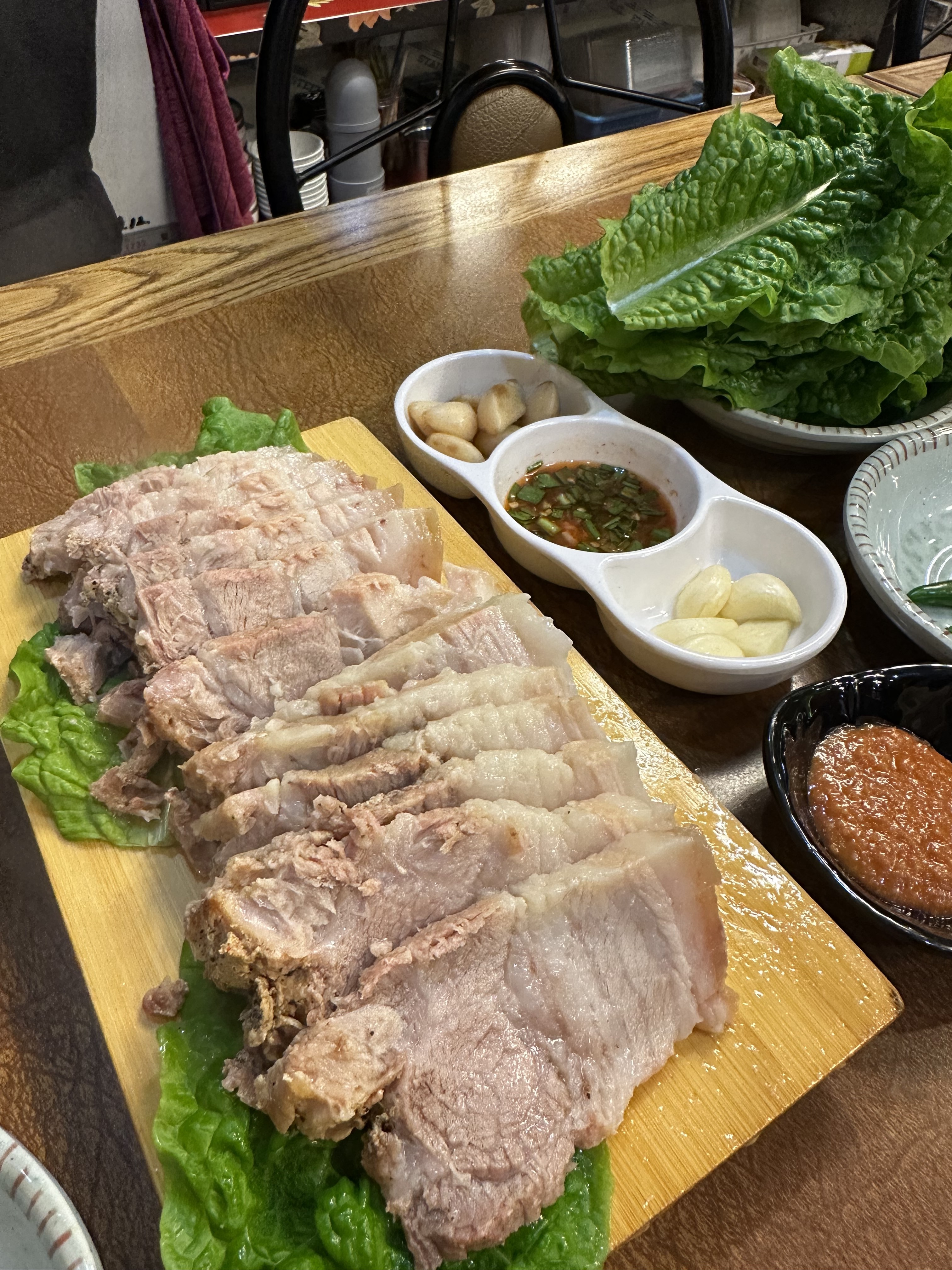 진짜 돔베고기 1티어입니다..추천!!!! - 제주 맛집 국수만찬