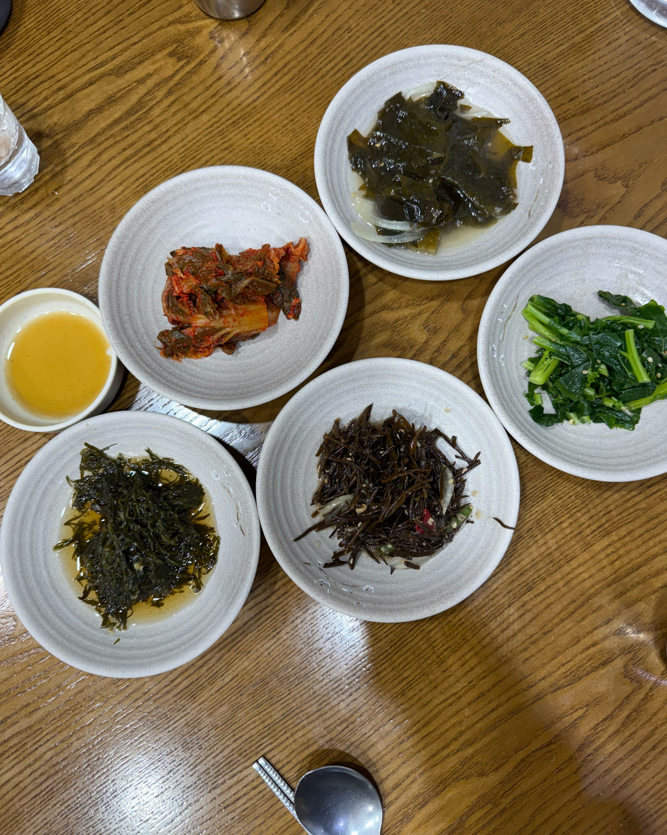 성게알 숟가락으로 푹푹 퍼먹고 싶어서 방문했어요 ㅎㅎ - 제주 맛집 일통이반