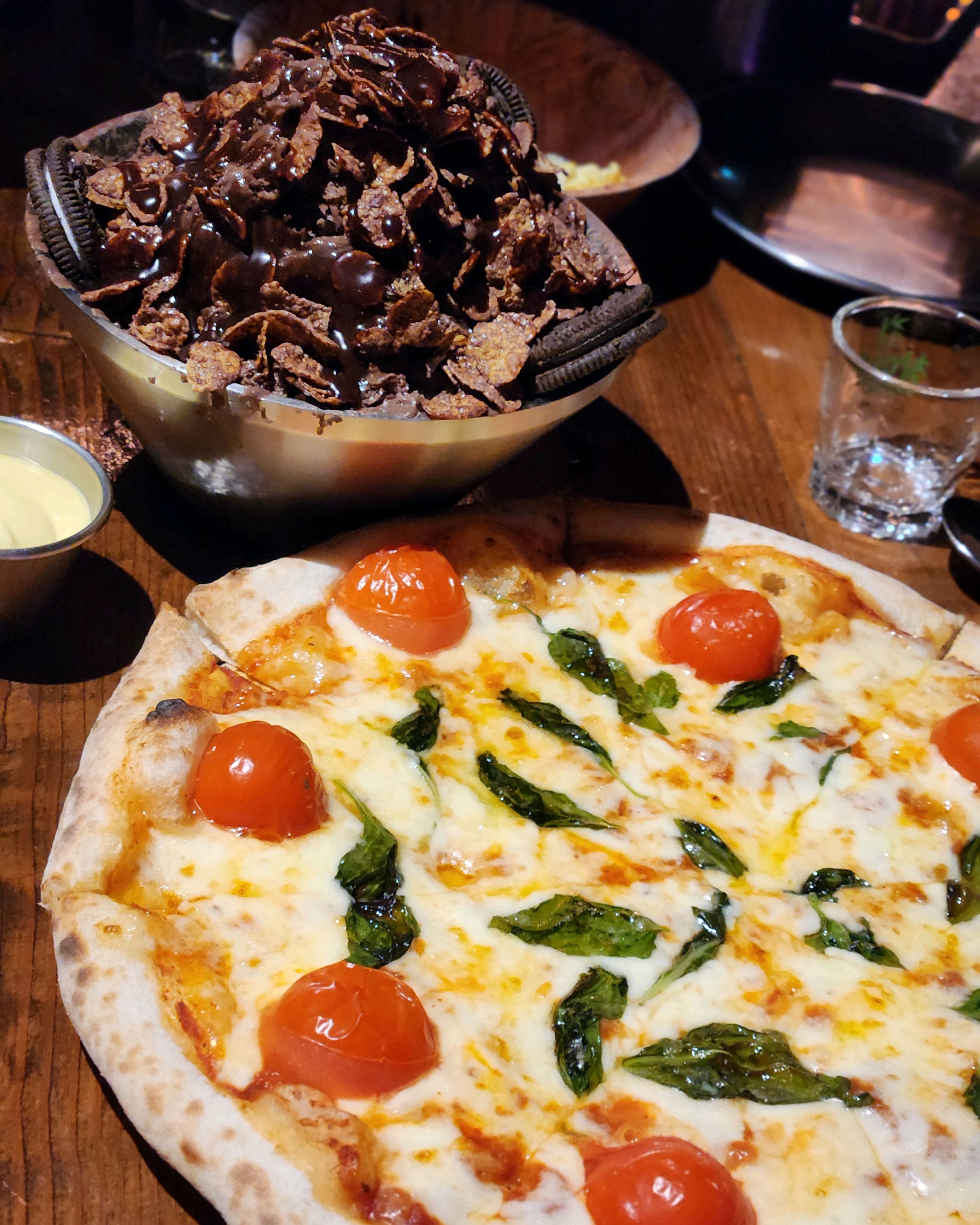 진짜 넘넘넘 맛집ㅠㅠ 오늘은 피자랑 빙수지만 N년차 단골이 전메뉴 맛집이라고 인증합니다 진
