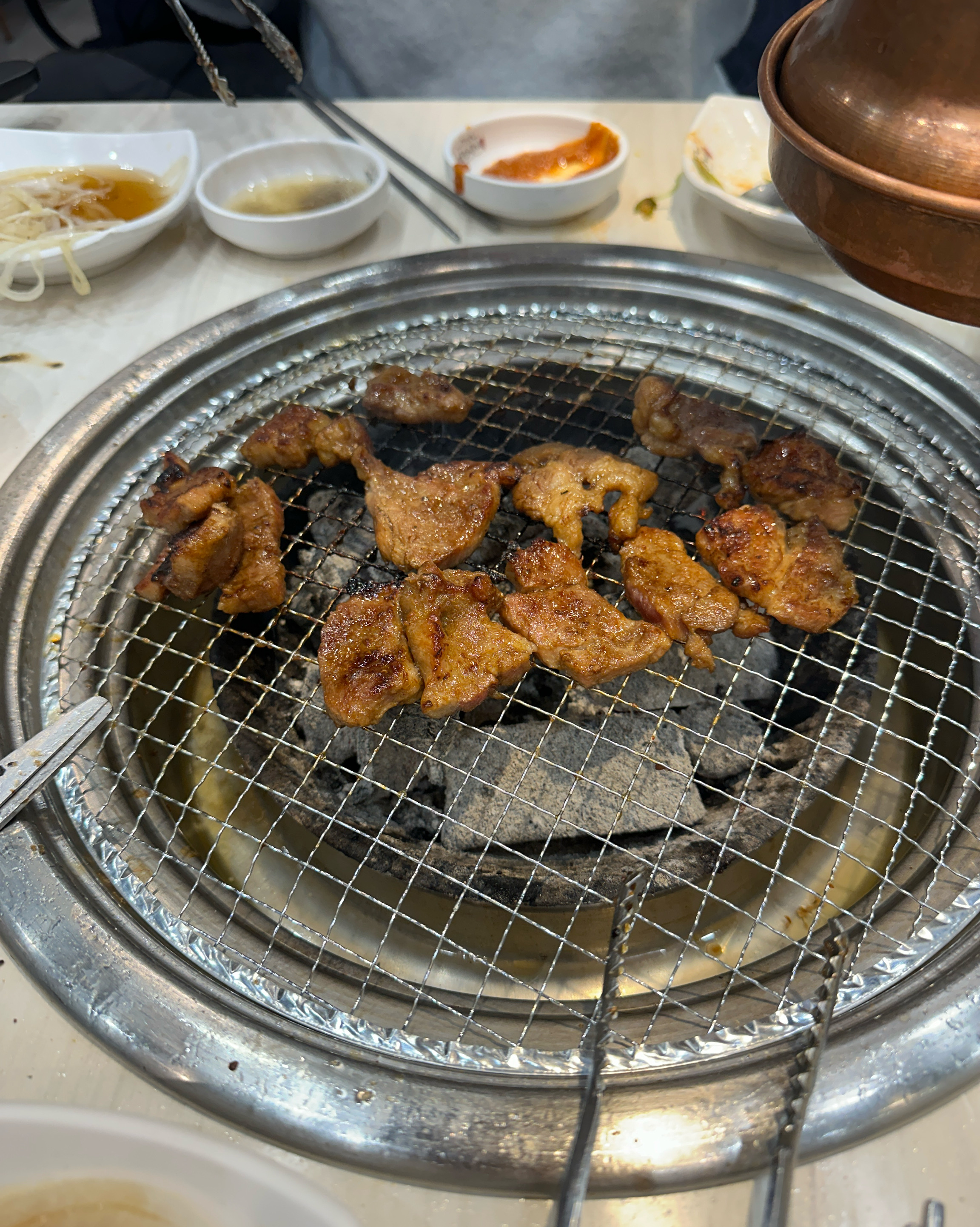 전보다 고기 종류랑 야채도 많고 맛있어요. 가성비 갑이에요!!! - 명륜진사갈비 명륜진사갈비 안산본오점