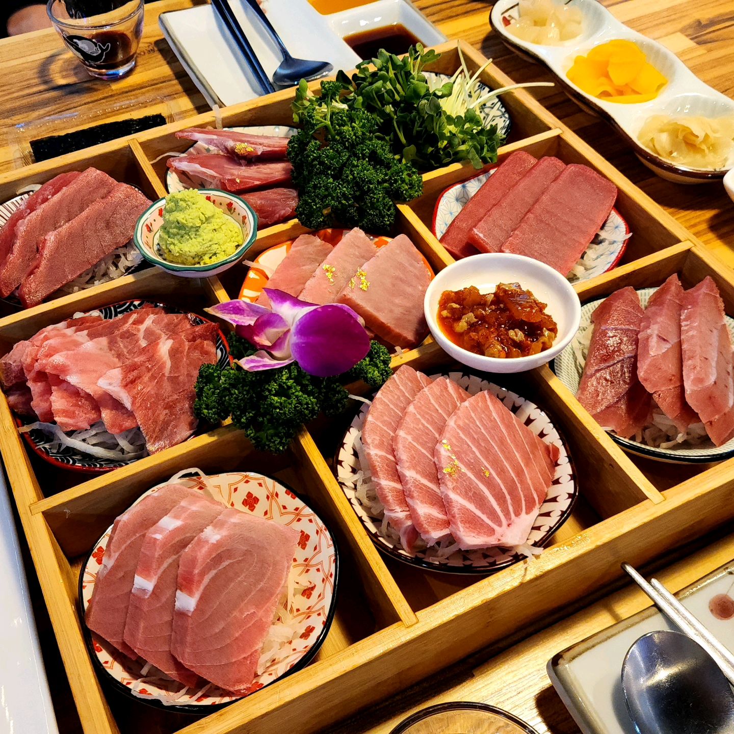 범계역 근처 다른 참치집만 다니다가 이번에 처음으로 방문했어요 :) 무한리필 아닌 곳을 선