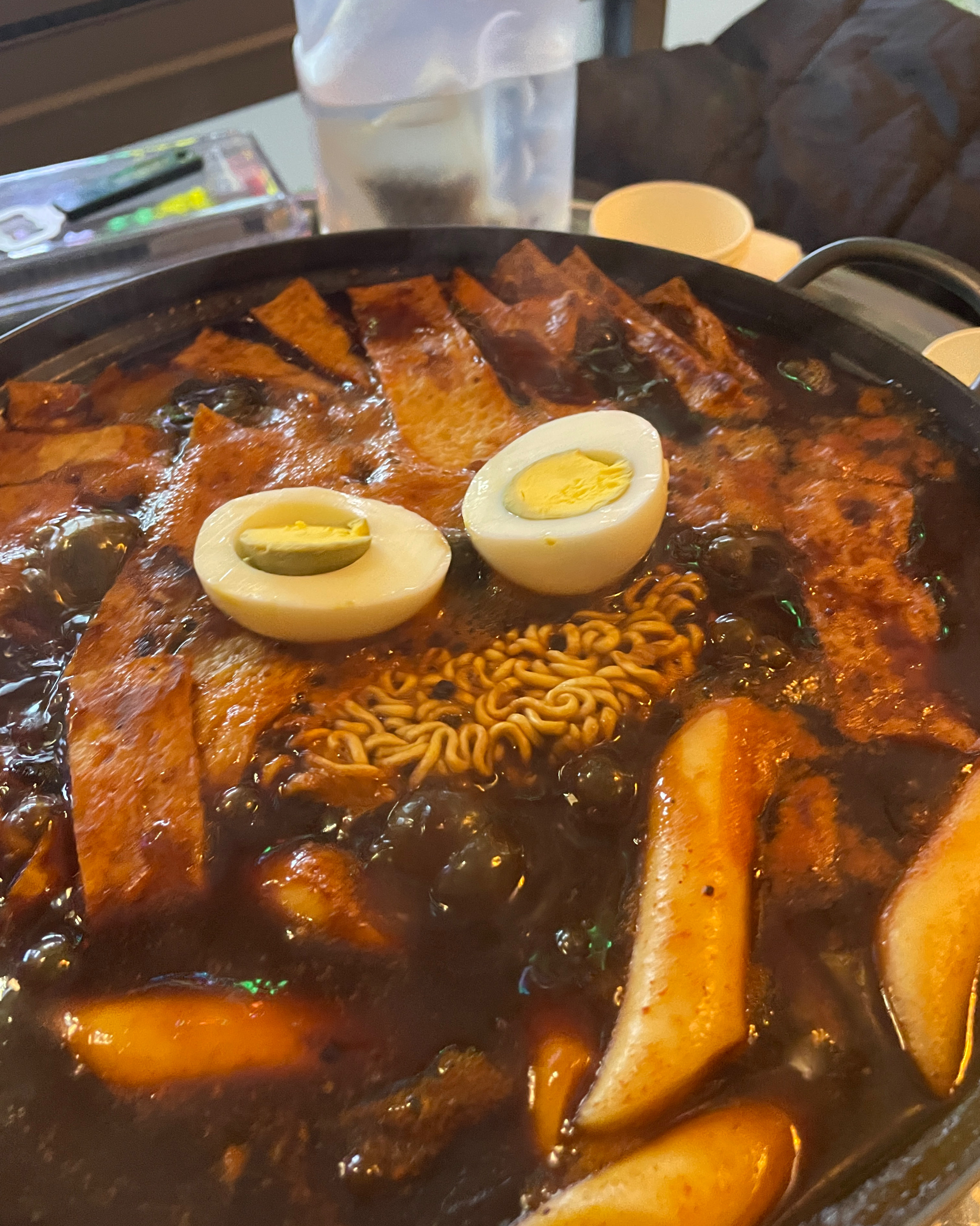 2차로 갔는데 가성비 좋고 맛있었어요! 짜장떡볶이는 매콤하면서도 짜장소스가 엄청 진하더라구