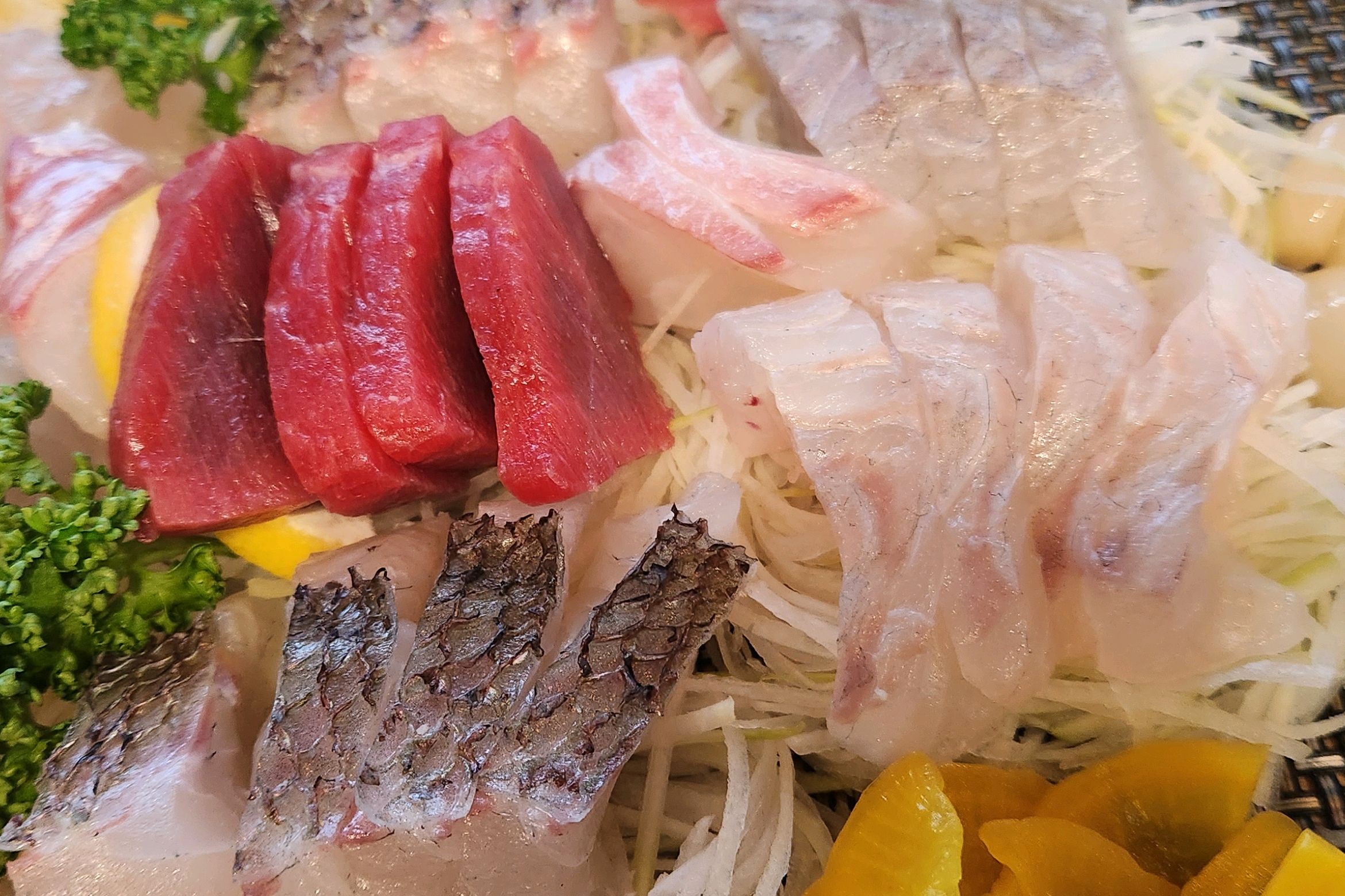 강남 논현동에 가보고 송도에서는 처음방문했습니다 회종류부터 신선도,매장분위기, 심지어 친절