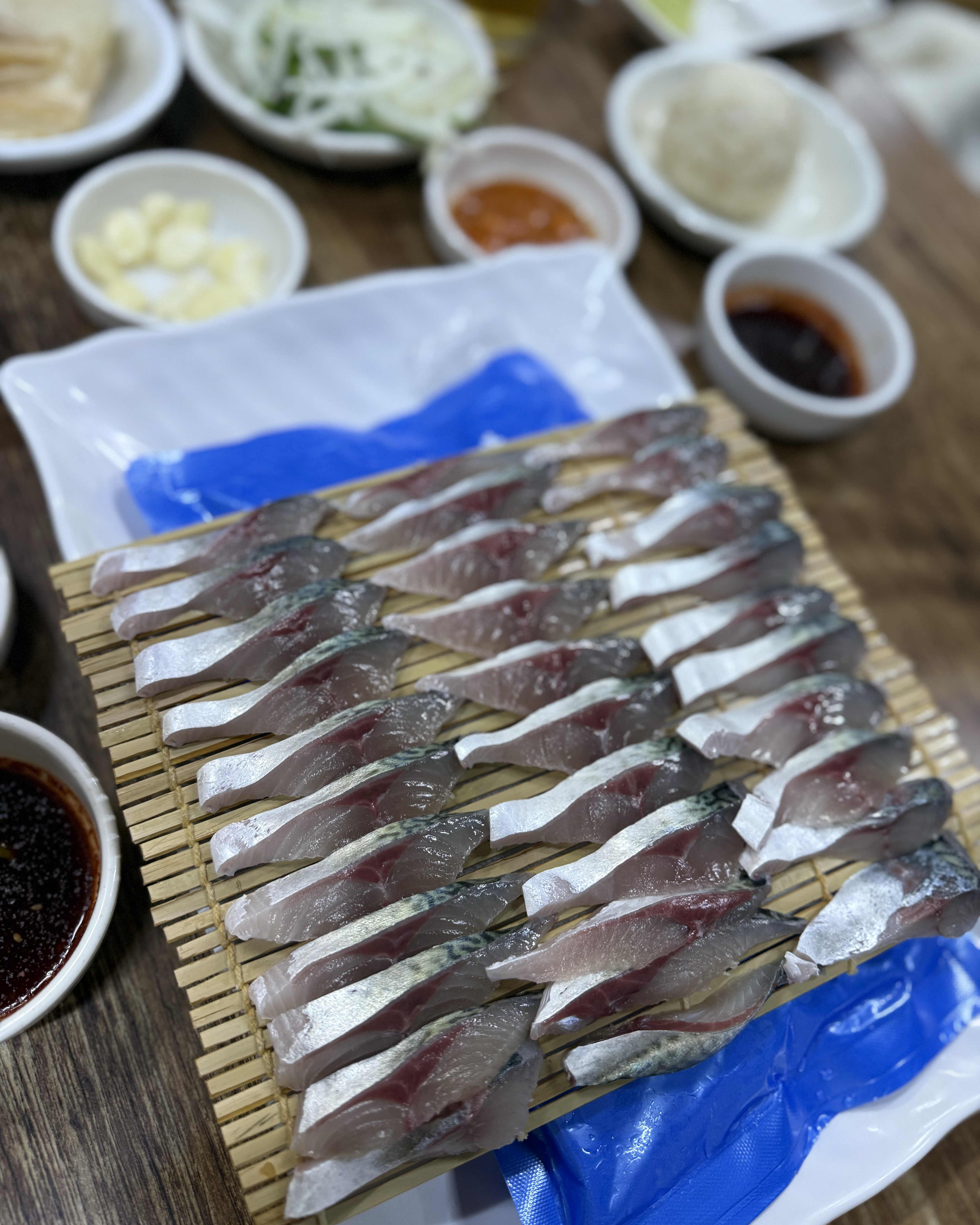 제주도민입이다. 고등어회 진짜 맛있어서 2주만에 또 왔네영!! 강추해요^^ - 제주 맛집 원담 제주본점