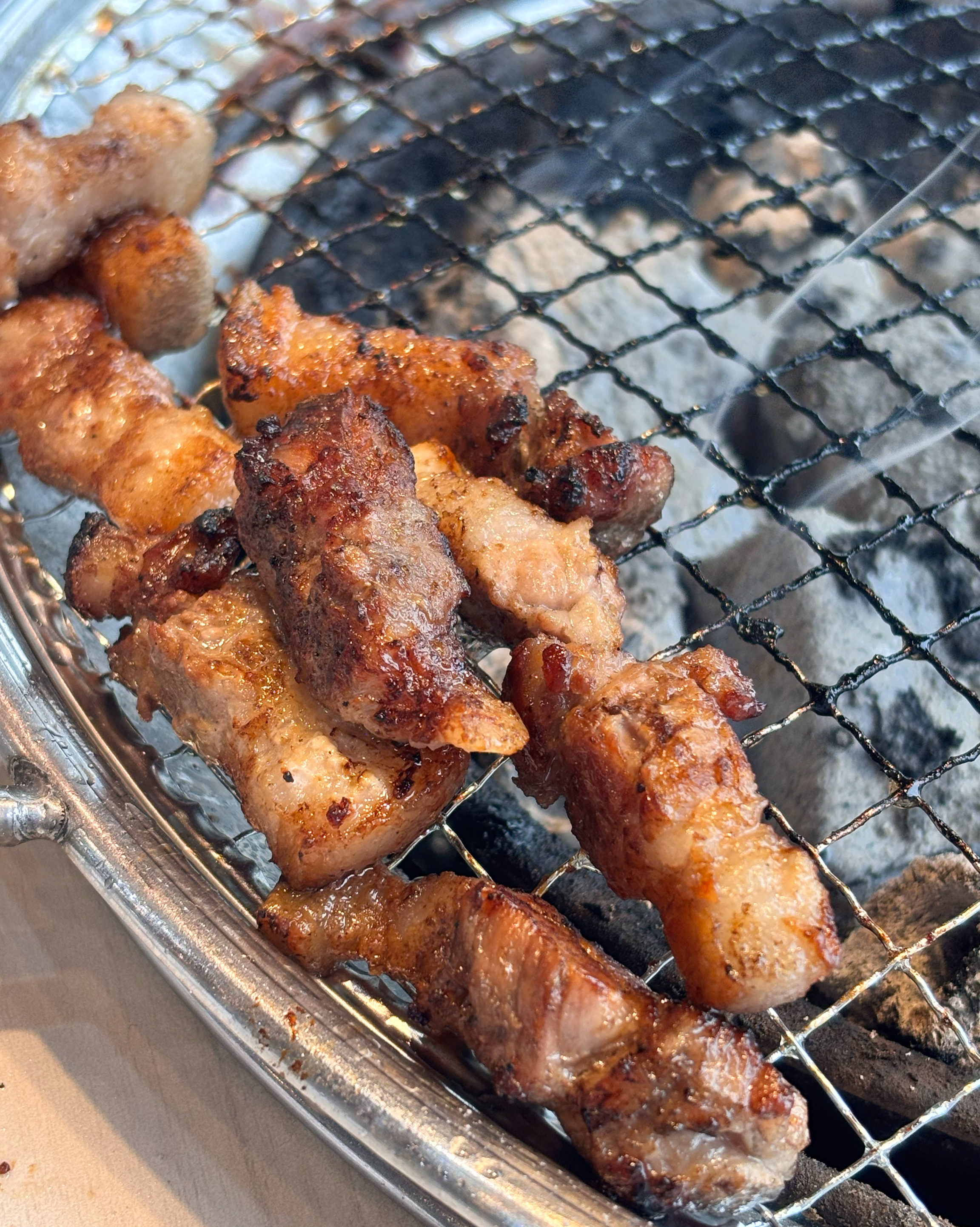 명륜진사는 무조건 죽전,,,🫶🏻 오랜만에 왔지만 여전히 강력한 불로 불맛 가득 고기를 마음