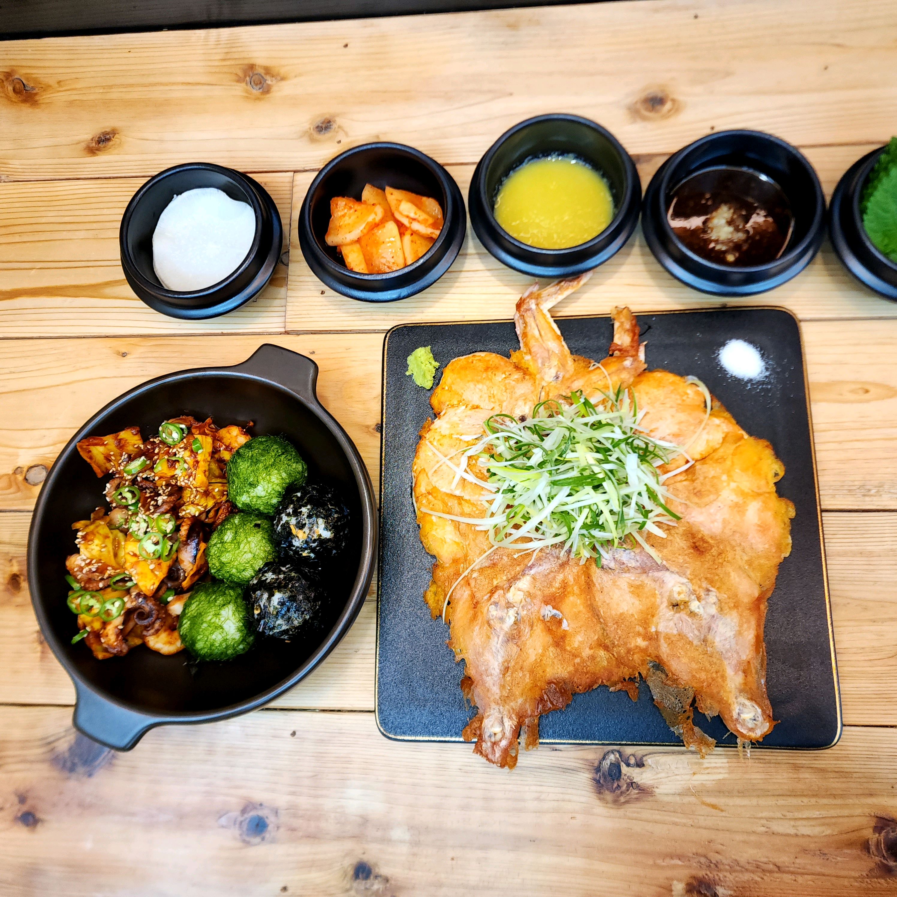시그니쳐인 눌린닭과 쭈꾸미볶음을 먹었어요. - 송정 맛집 아라산장 송정본점