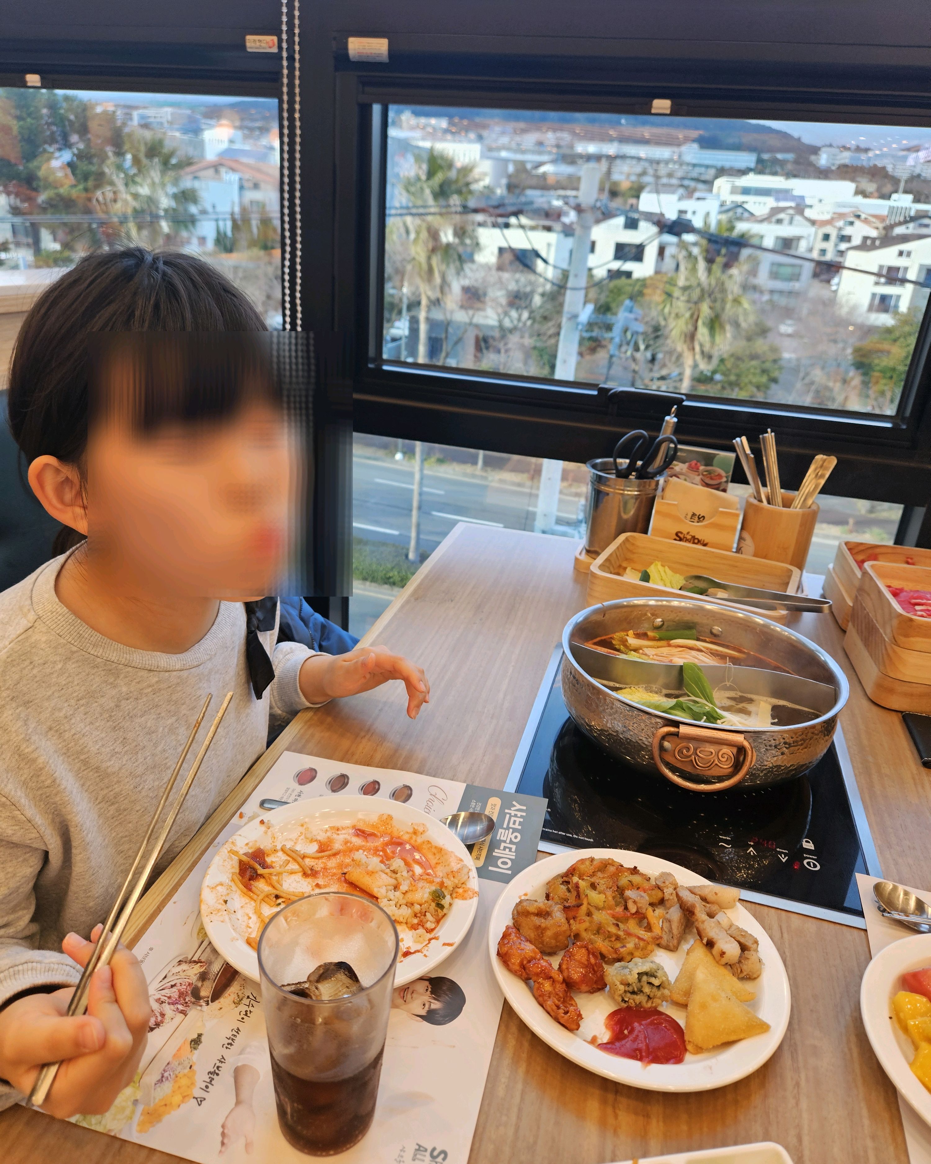 뷔페식 샤브샤브라 아이가 엄청 좋아합니다. - 제주도 서귀포 맛집 샤브올데이 제주서귀포점
