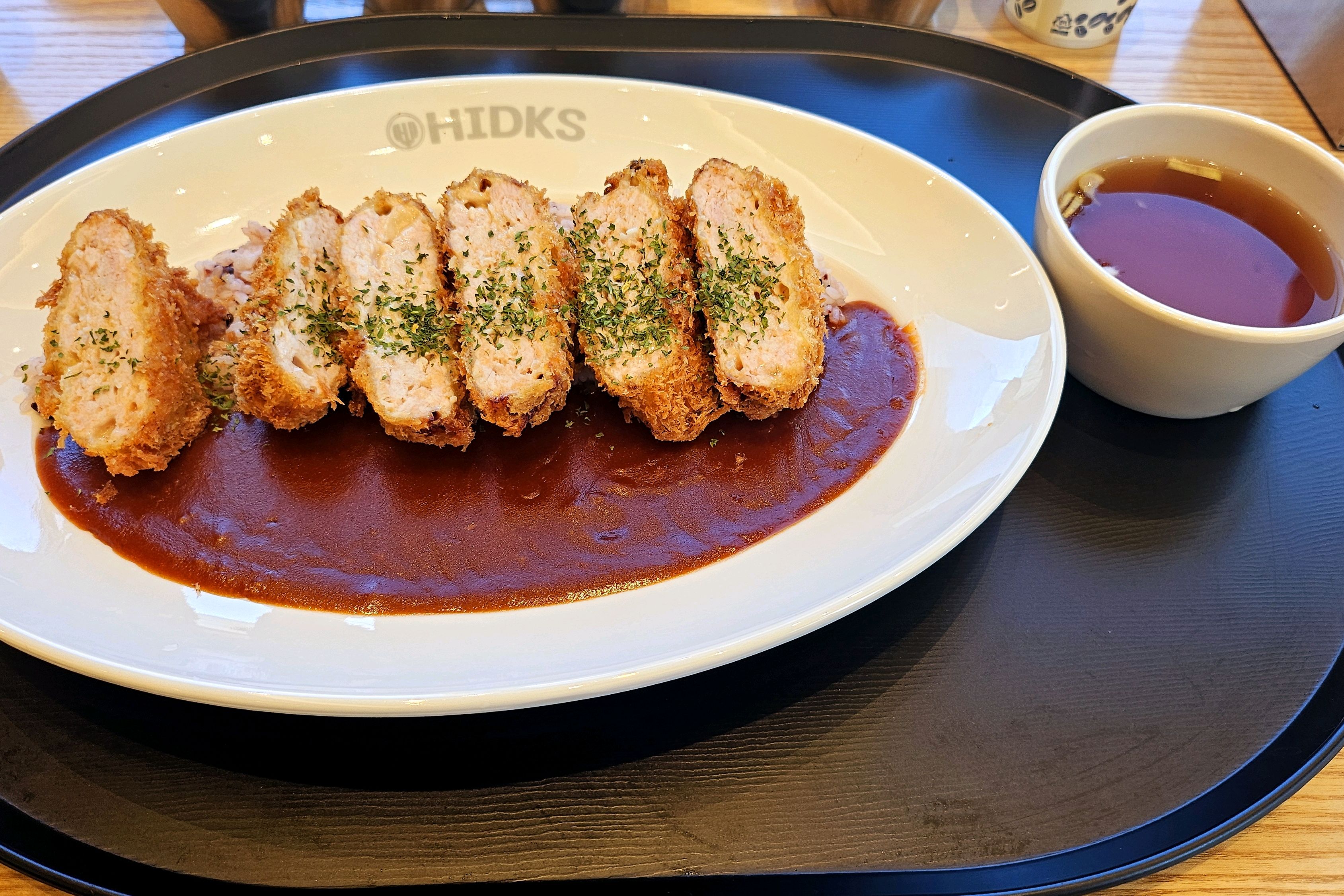 일단 프랜차이즈라 돈까스의심을 했는데 맛있네요 잘 먹었습니다 - 거제 상동 맛집 홍익돈까스 거제점