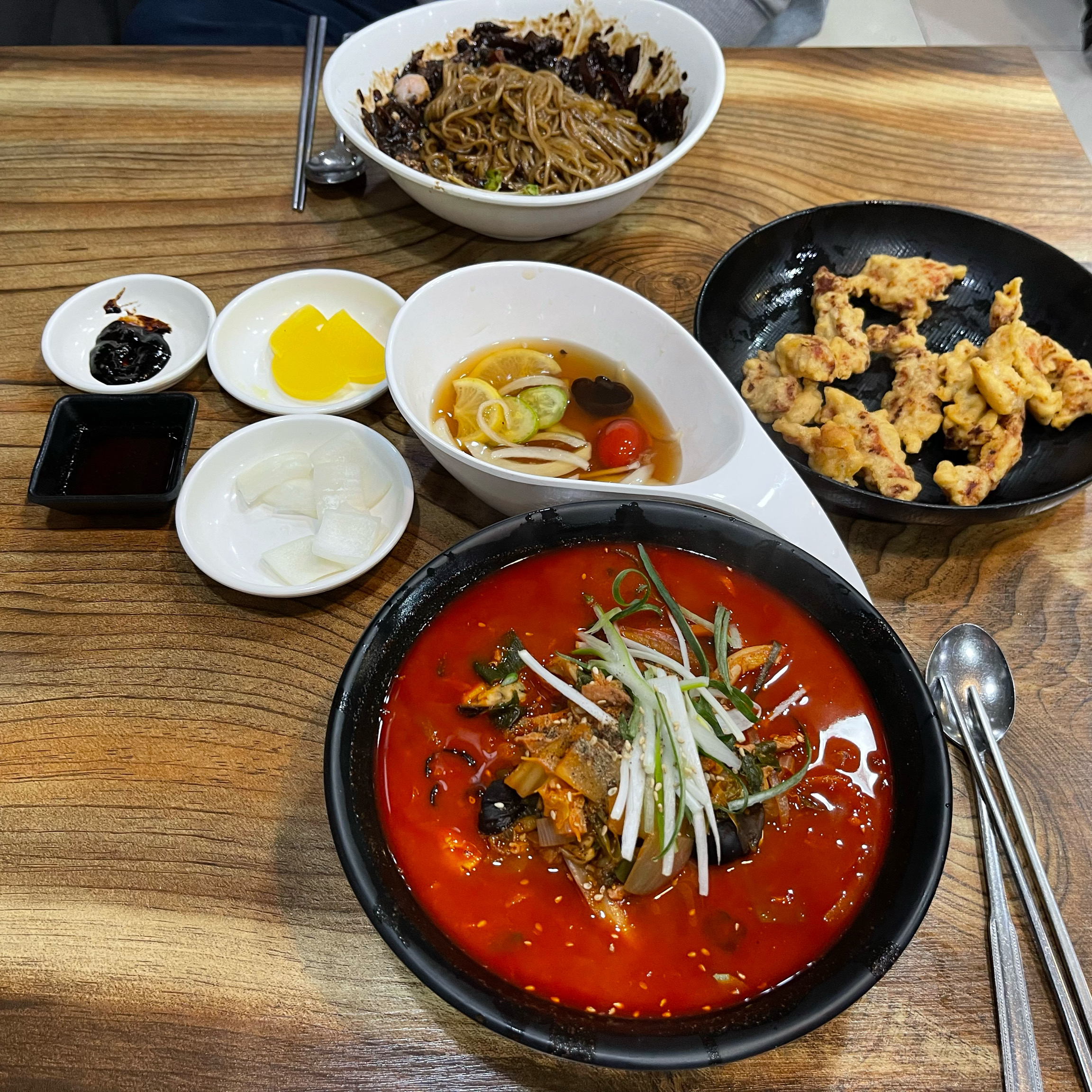 짬뽕이 진한 국물에 참 맛있었습니다 - 아바이마을 맛집 속초 교동짬뽕 본점