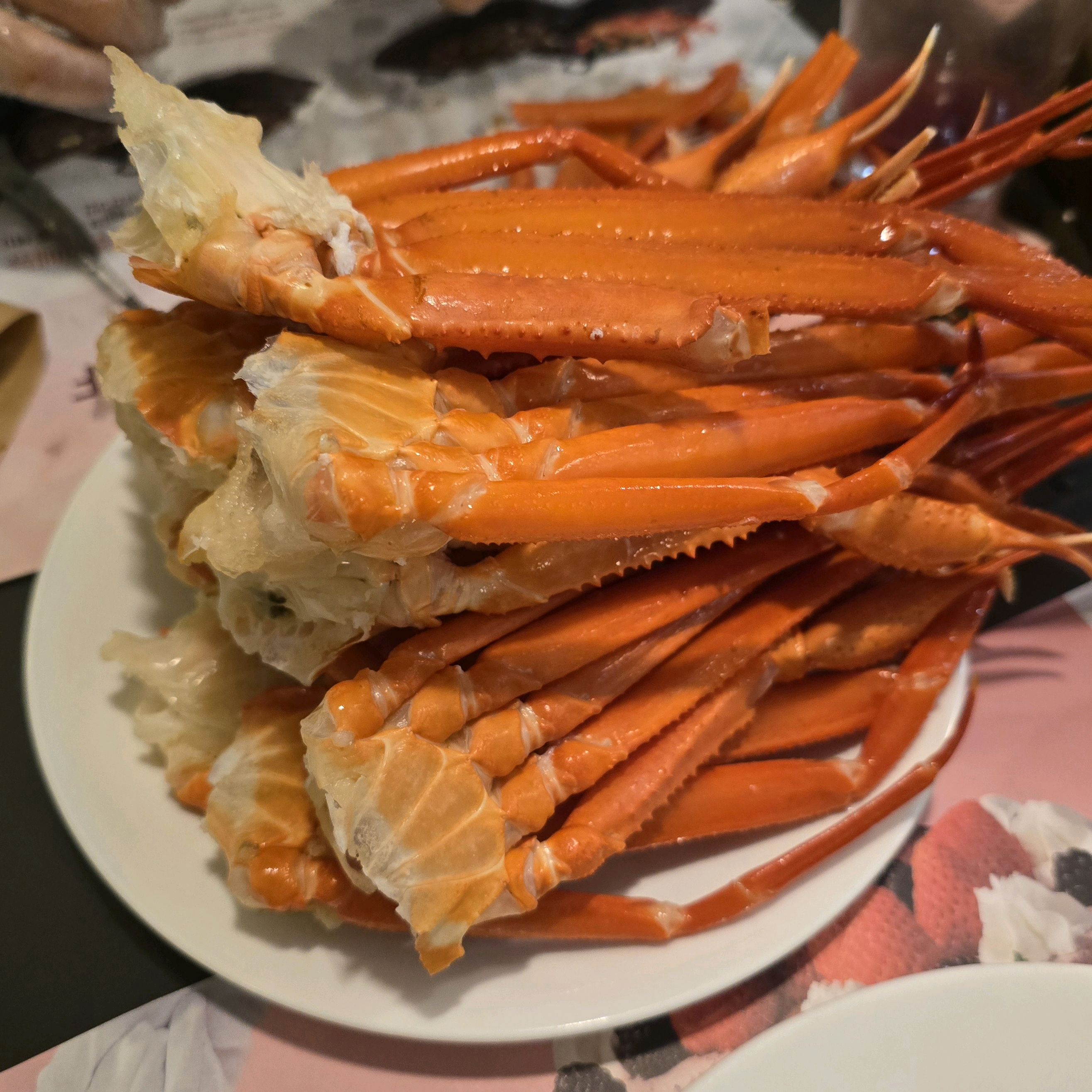 샐러드바 음식들이 다양하게 준비 되어있고 - 천안아산역 맛집 빕스 천안펜타포트점