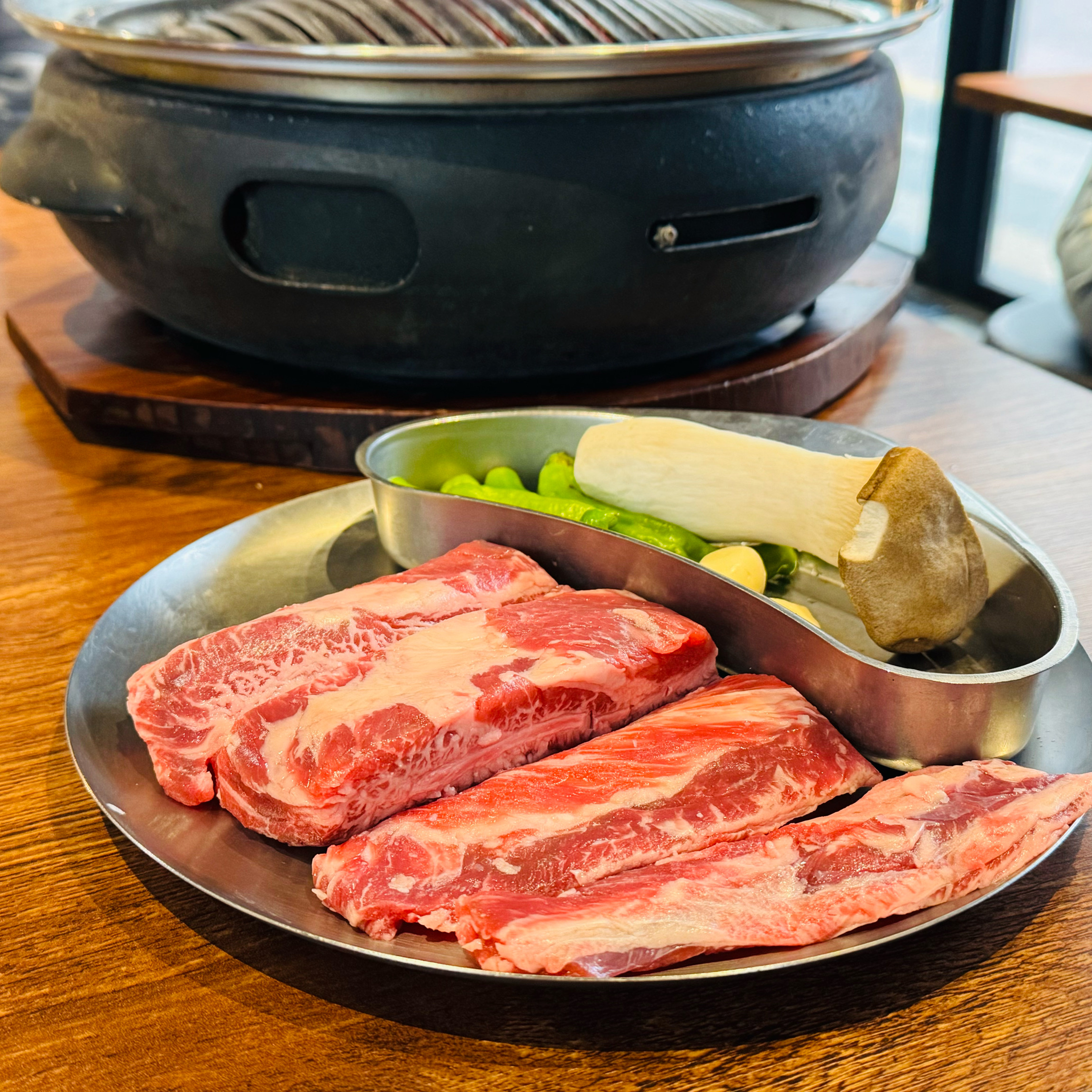 [홍대입구역 맛집 청돈옥 홍대본점] 직접 가본 로컬 리뷰