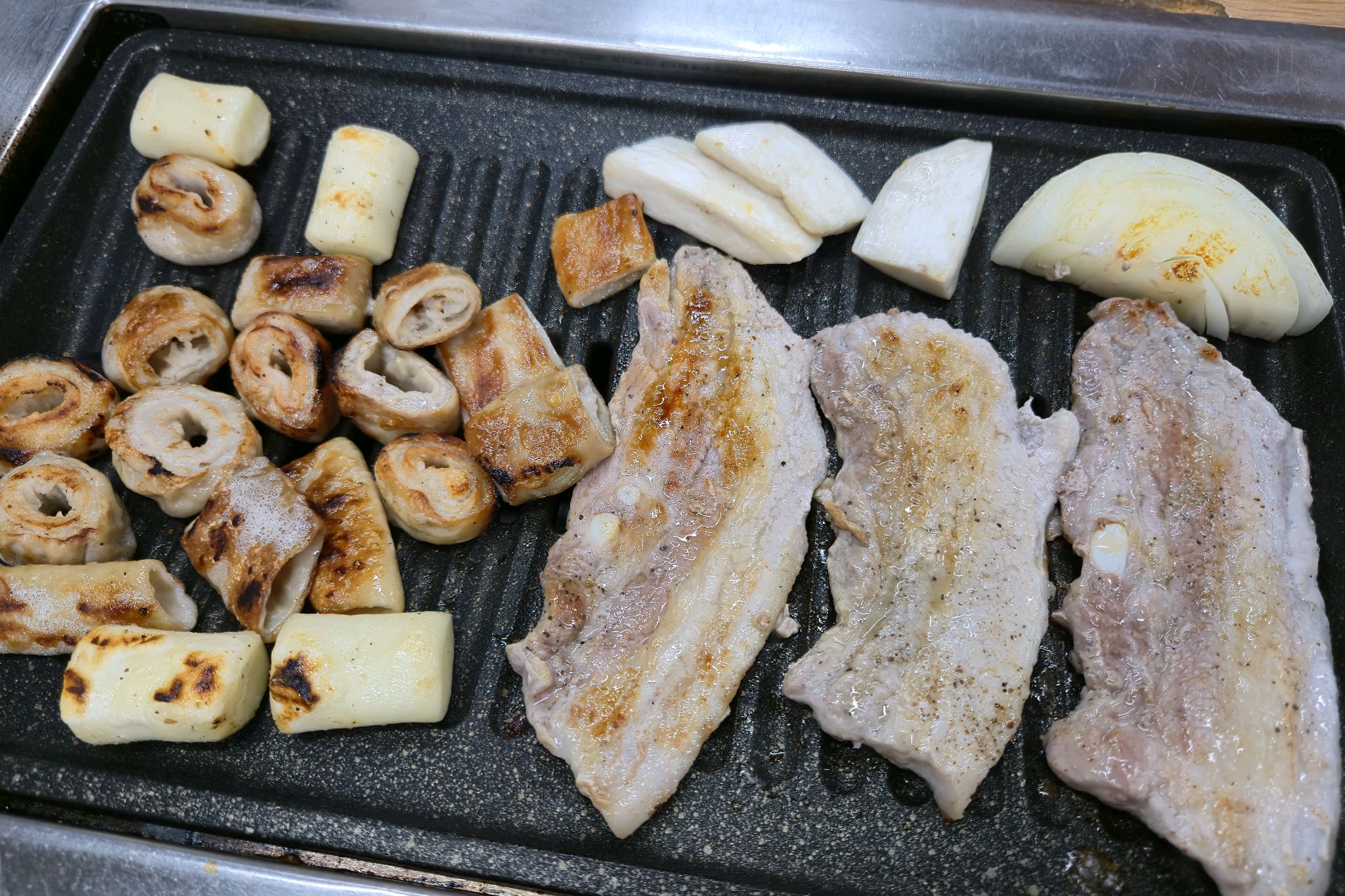여기 막창 통통한데 하나도 안 질기고 부드럽고 고소하고 다해요 넘 맛있게 잘 먹었어요 - 대구 맛집 효목골막창