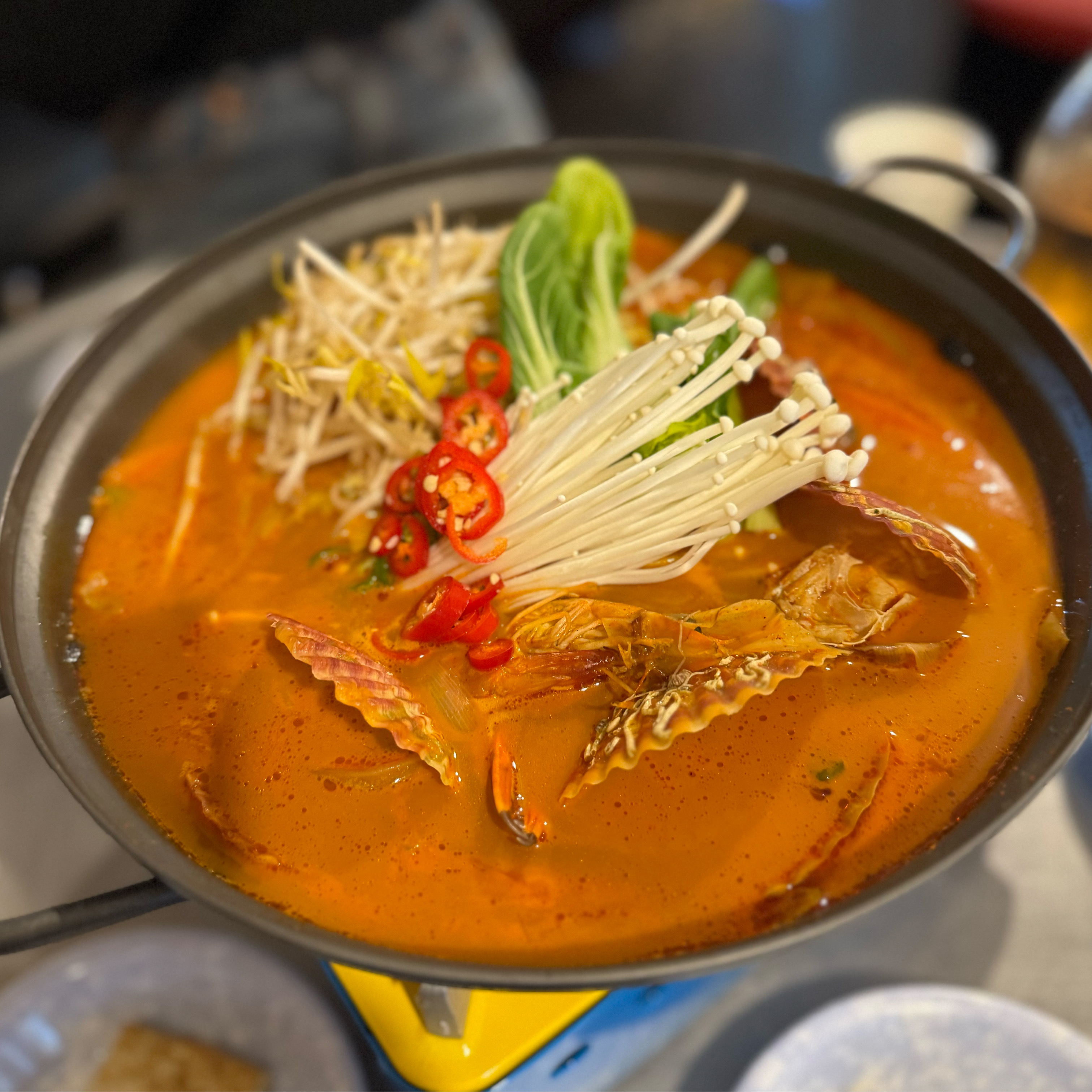 오늘은 짬뽕탕을 시켰는데 불맛 그자체고 알찜은 어떻게 이런맛을 냈는지 궁금해요. 너무 잘먹