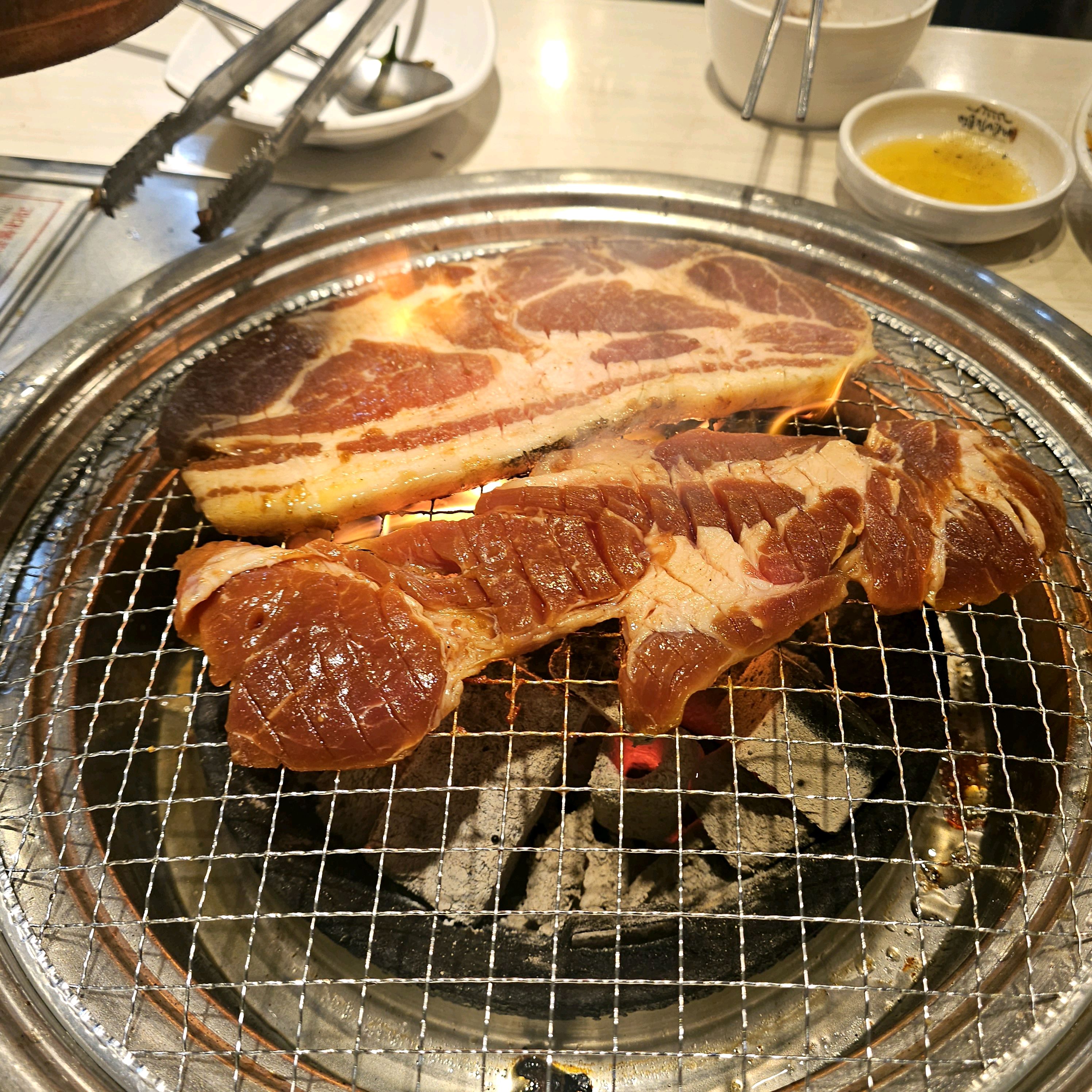무한리필이라 큰 기대없이 방문했는데 고기잡내없고 맛있어요 - 석촌호수 맛집 명륜진사갈비 석촌호수점