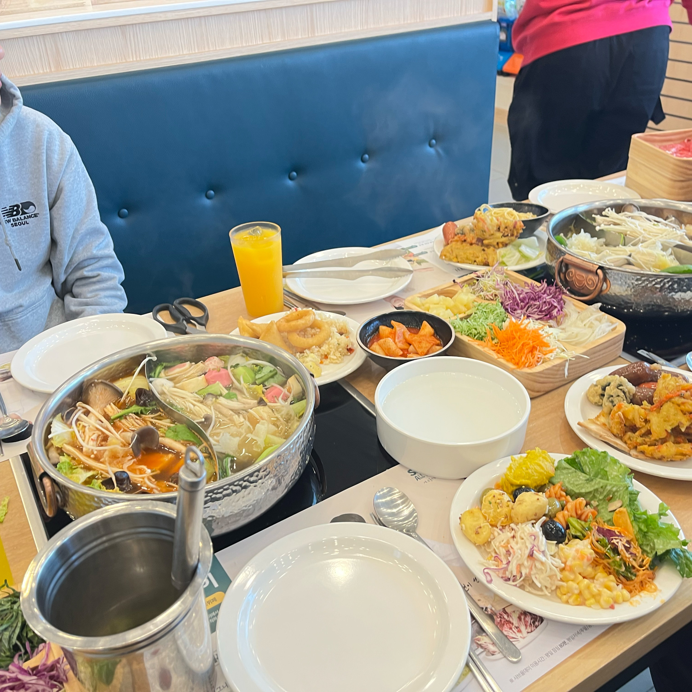 메뉴도 많고 너무 맛있어요..! - 전주 삼천동 맛집 샤브올데이 전주삼천점