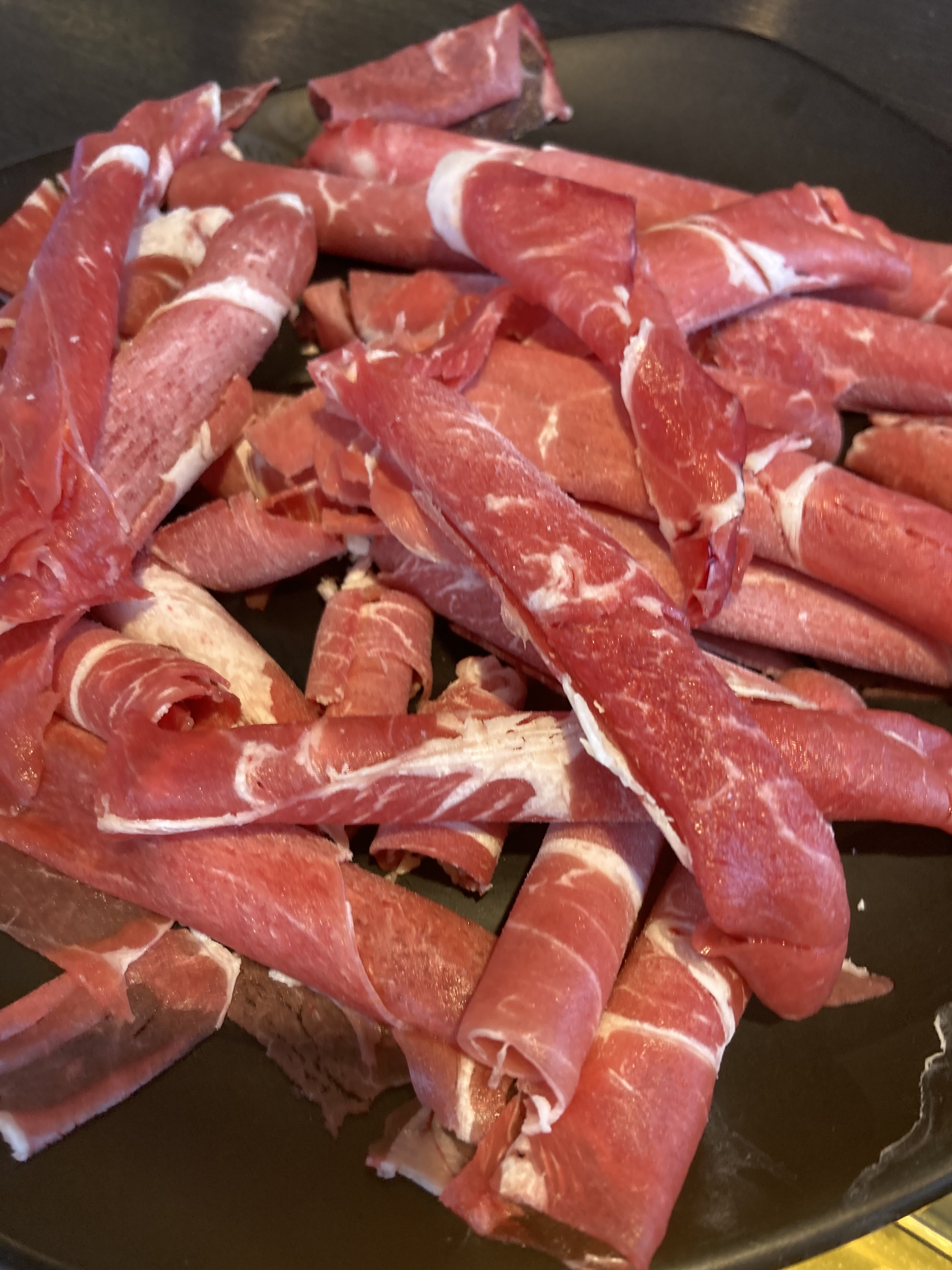 목심 부드럽고 맛있어요! 마라육수가 생겼던데 담에 먹어보려구요! 식사후 까페공간에서 아이스