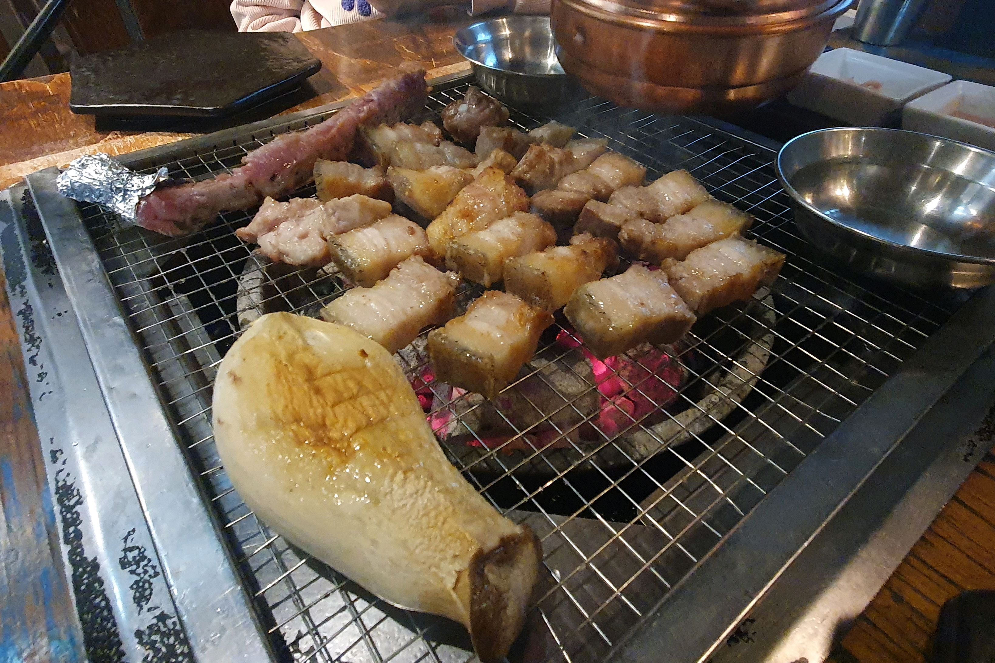 [명동 맛집 육통령 명동본점] 직접 가본 로컬 리뷰