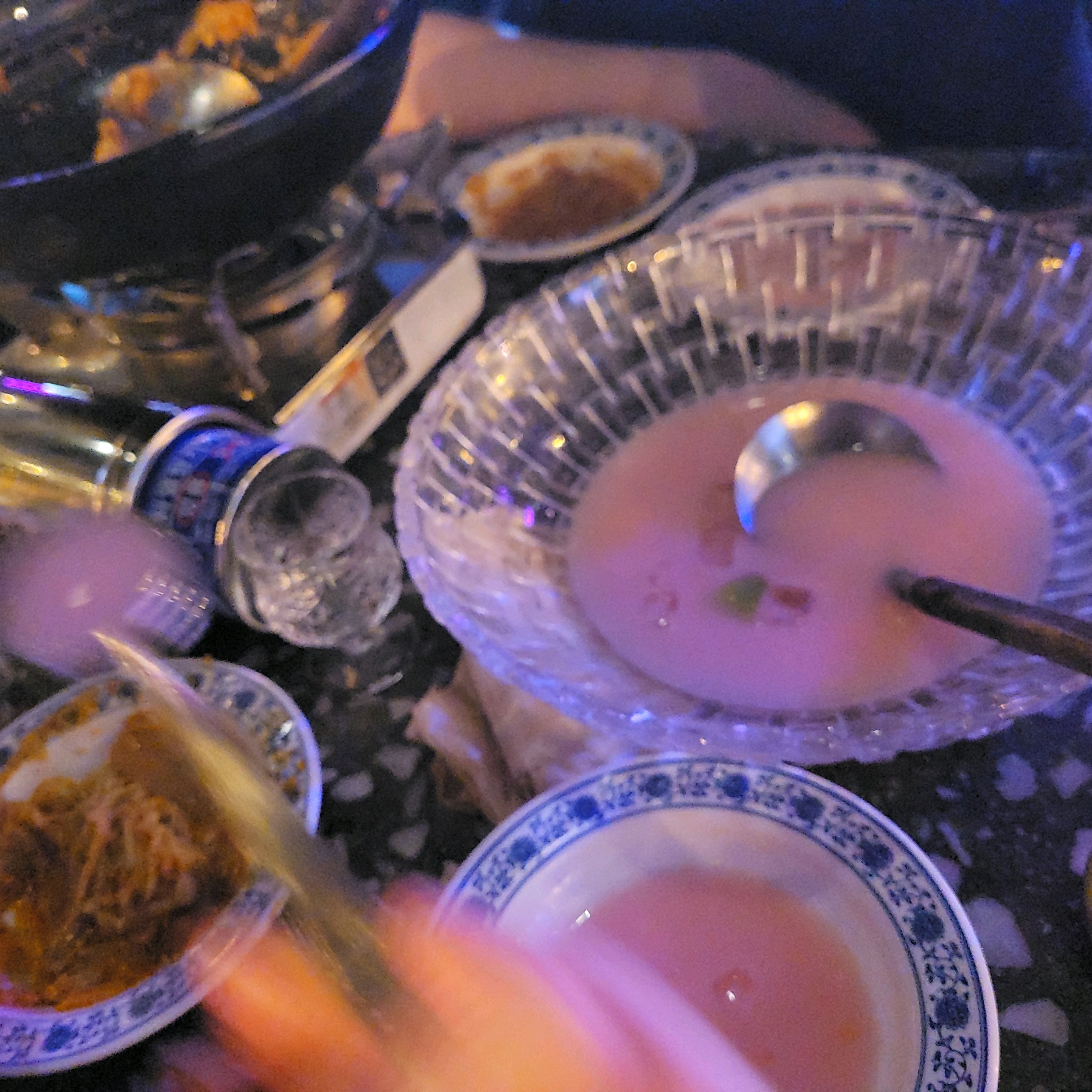 20살되고 처음 술집을 수지상회로 왔는데 다른곳을 안가봐도 될 정도로 음식 맛이 환상적이고