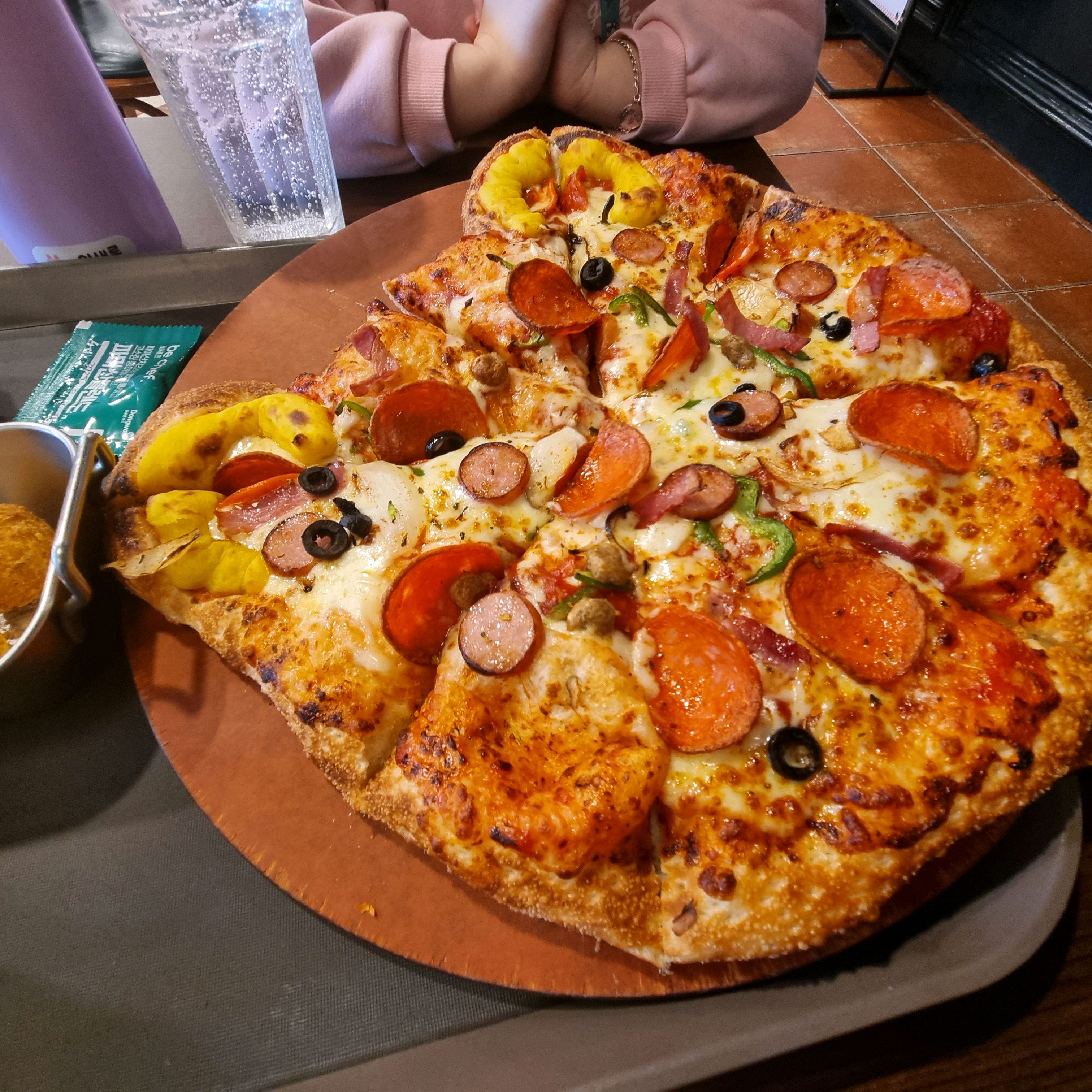 피자몰 이월드점에서 맛있는 피자와 치즈볼 잘 먹었어요. - 대구 이월드 맛집 피자몰 대구이월드점