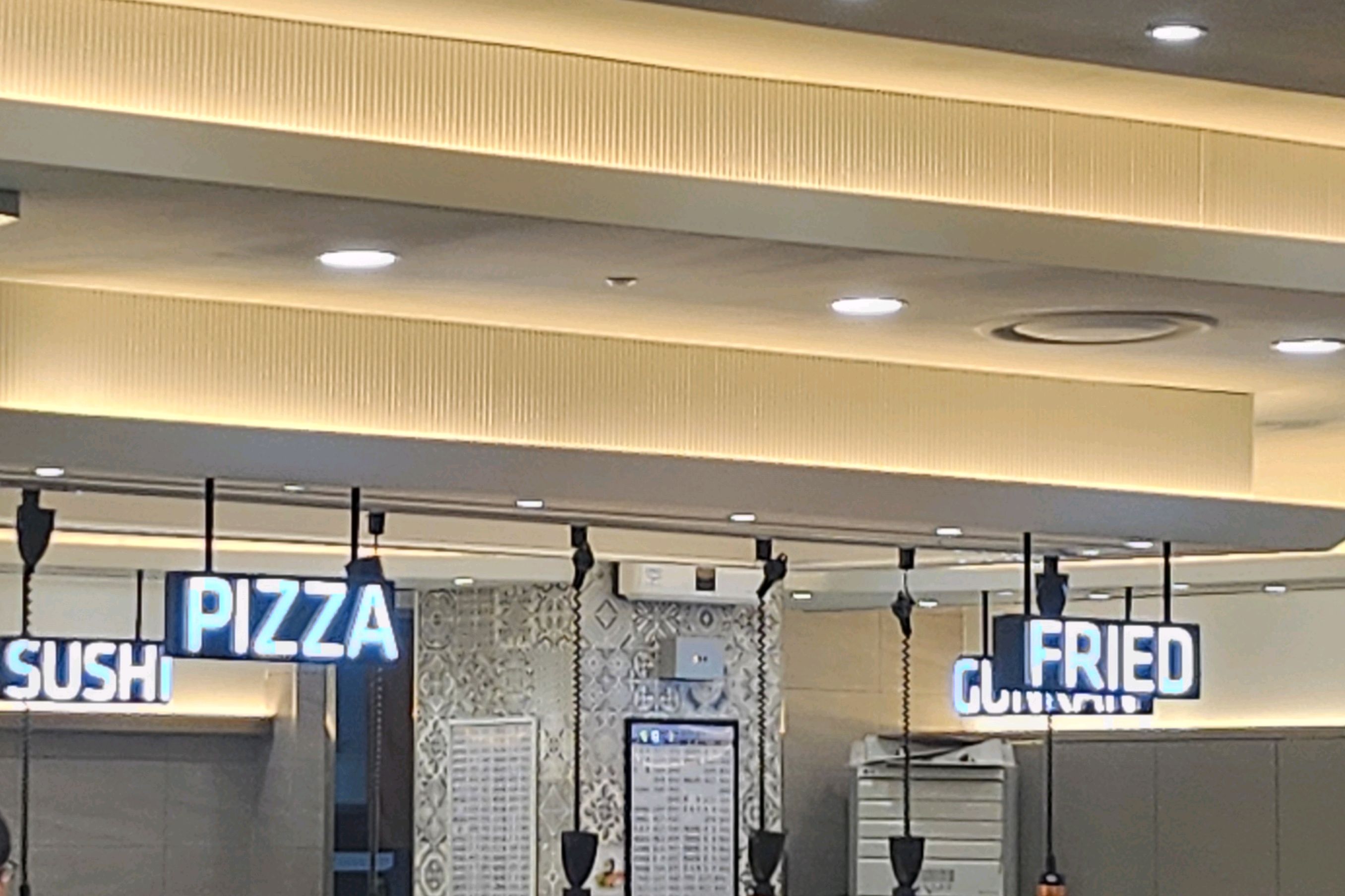 생각보다 사람이 없어서 좋았다. - 춘천 맛집 추천 쿠우쿠우 춘천점