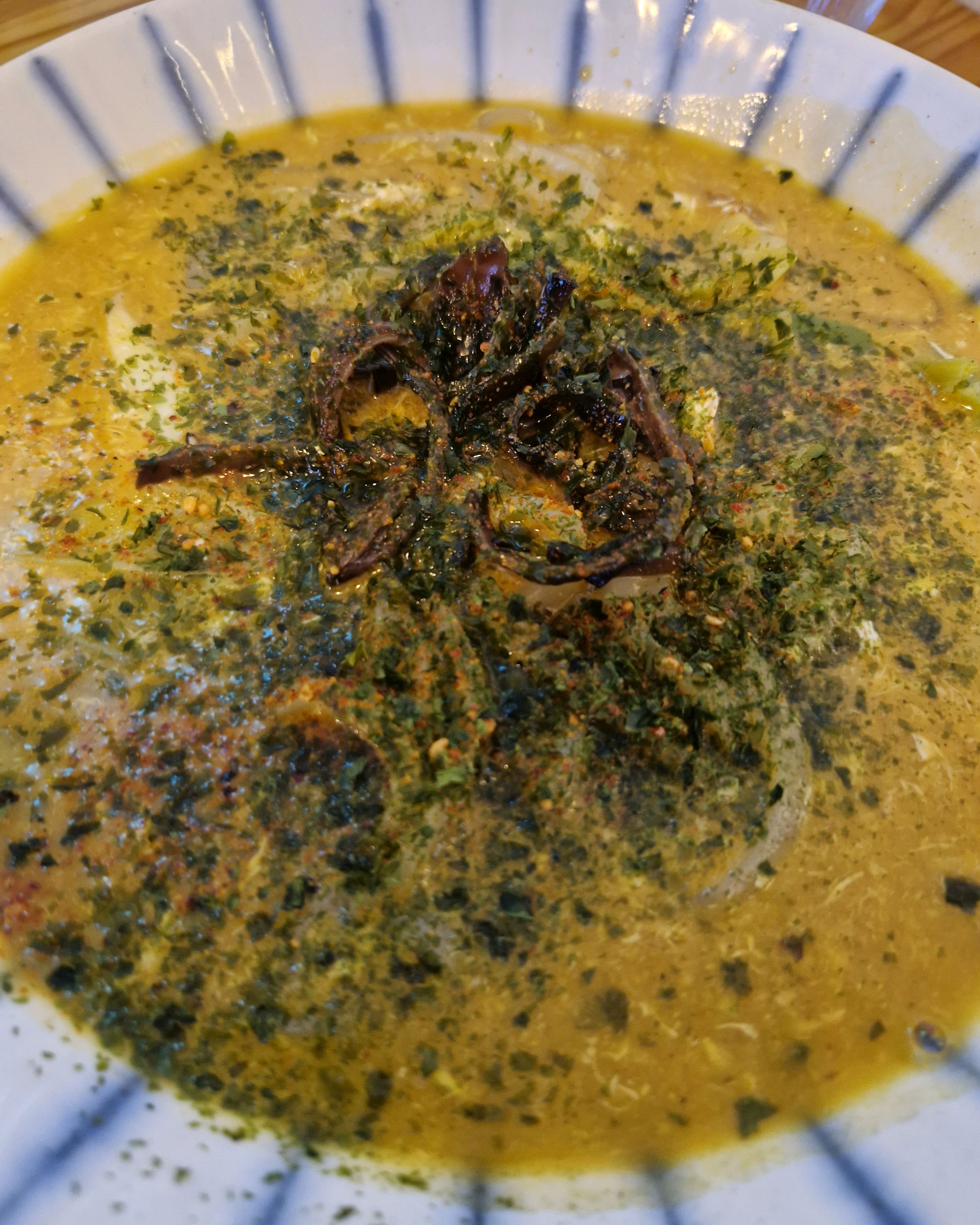 오자마자 봉자가 반갑게 맞이해줘서 너무 재미있었습니다. 음식은 정말 말이 필요없을정도로 맛