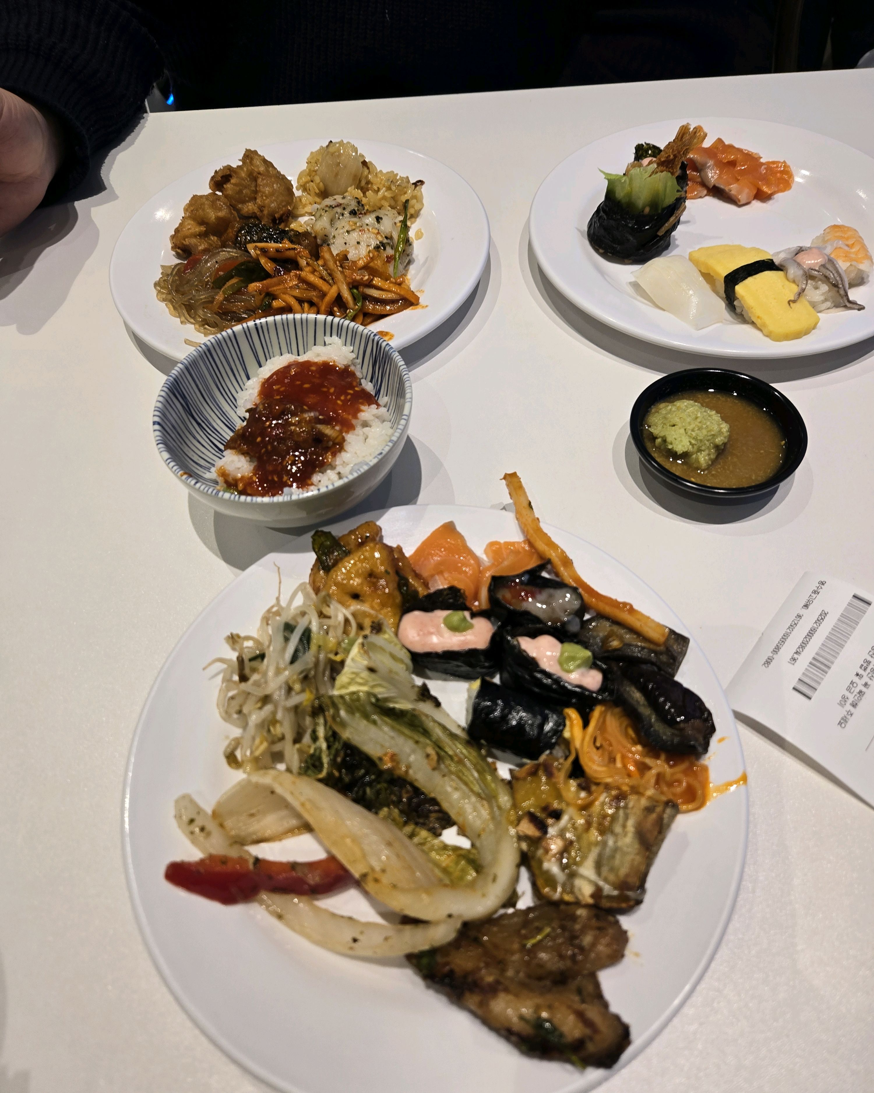 딸기 축제여서 갔는데 사람정많아요 - 당진 맛집 애슐리퀸즈 당진점