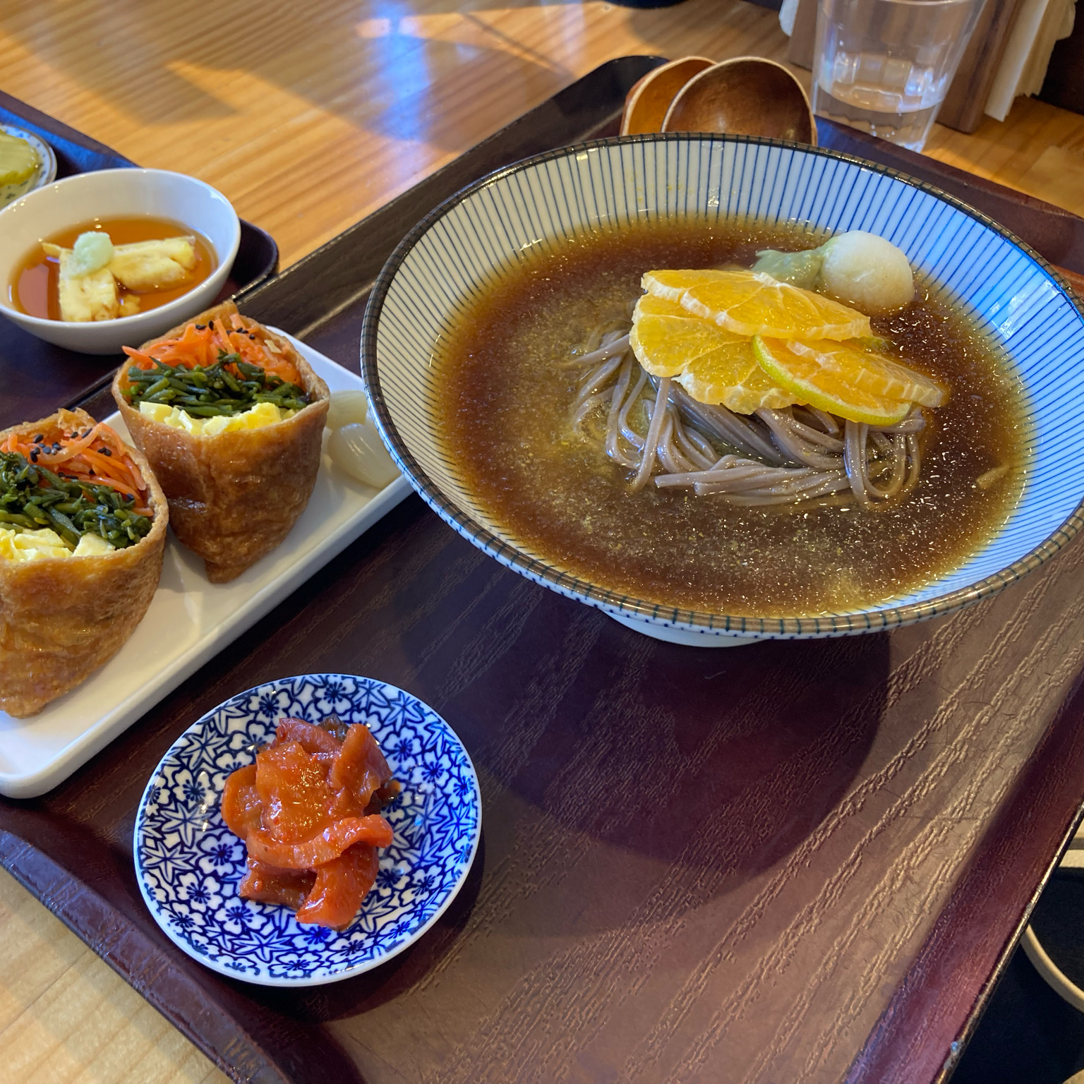 소바 자체 육수가 맛있었어요! 청귤소바는 독특한데, 육수가 맛있어서 좀 상쾌한 맛이네요. 