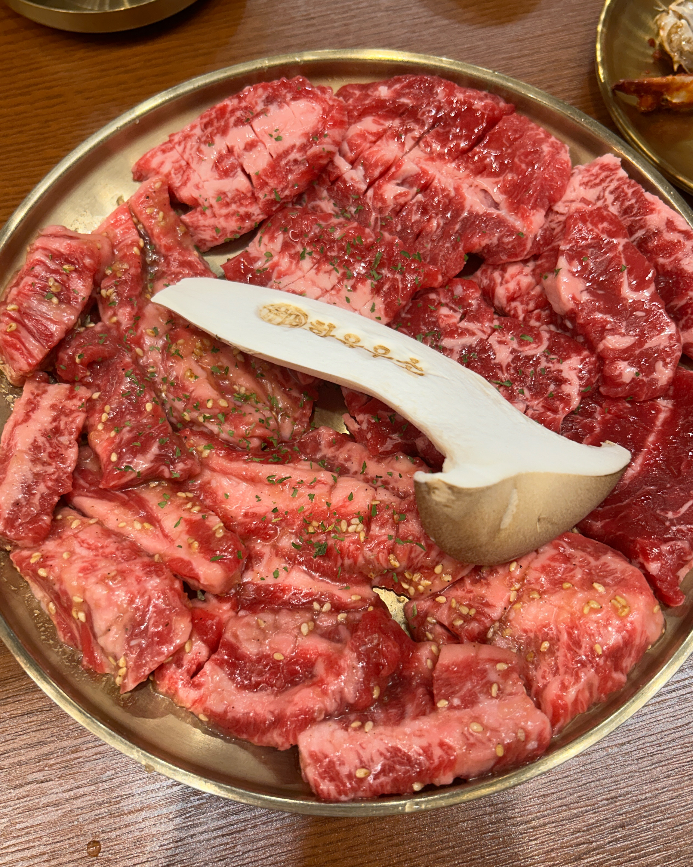 소갈비살 저렴하게 먹을수있는곳이에용 셀프바 좋아하는데 반찬 마음껏 가져다먹을수 있어서 좋아