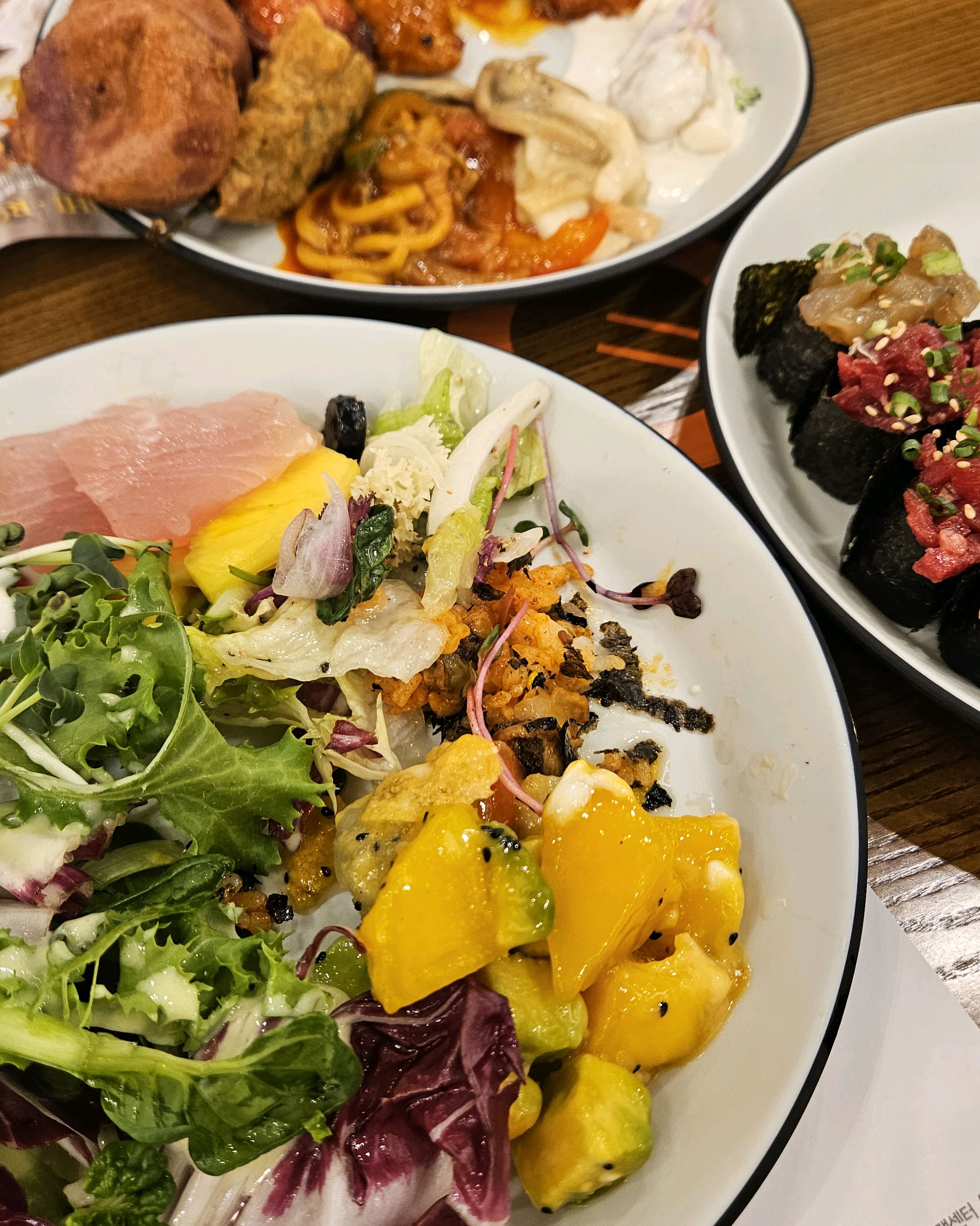 맛있다는 사림이 있고 맛없어서 다시는 안간다는 사람도 있어서 갈까말까 고민했었어요. - 울산 중구 맛집 쿠우쿠우 울산중구점
