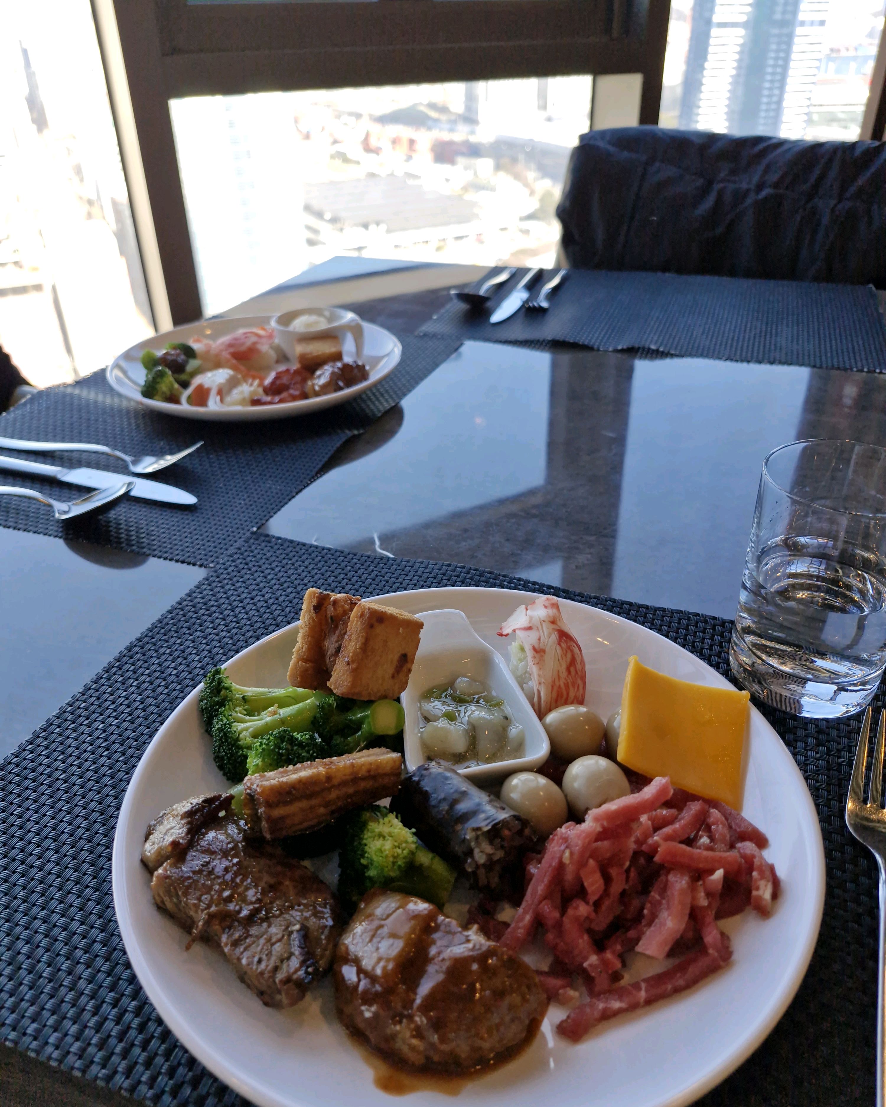 [부산역 맛집 라마다 앙코르 부산역 호텔 얼라이브] 직접 가본 로컬 리뷰