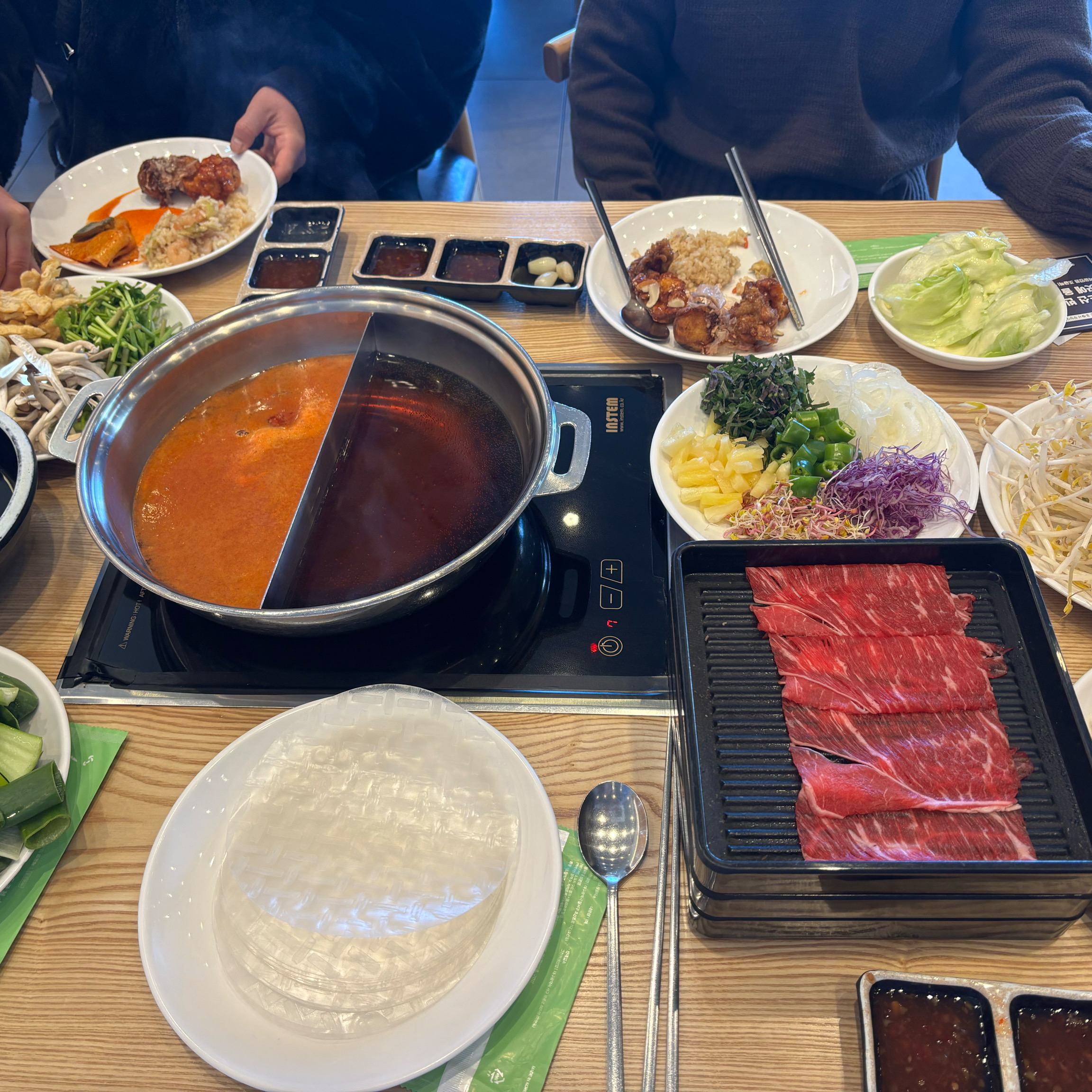 가게 깔끔하고 재료신선하고 맛잇어요 - 포항 이동 맛집 샤브20 이동점
