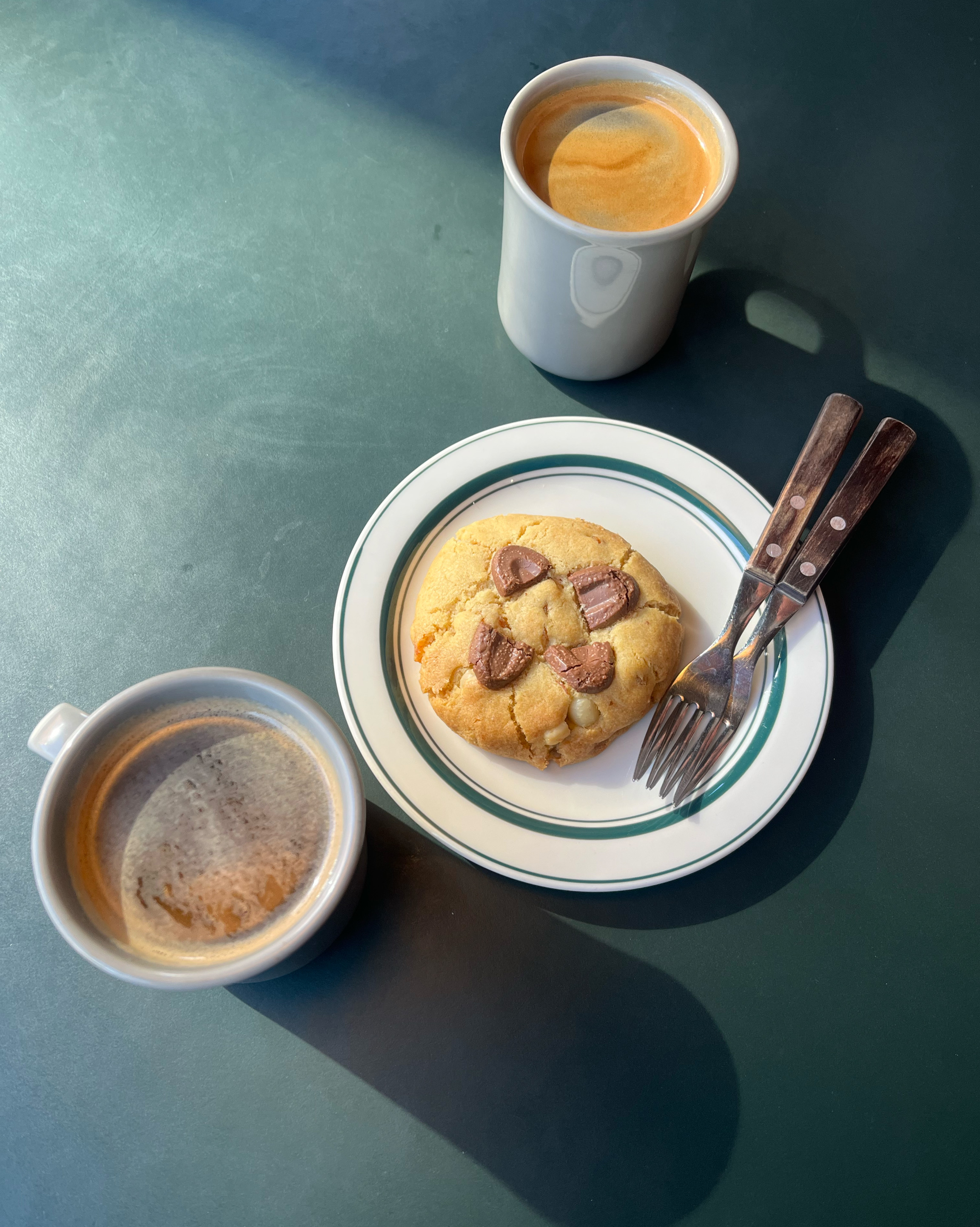 [경리단길 맛집 Cafe TRVR] 직접 가본 로컬 리뷰