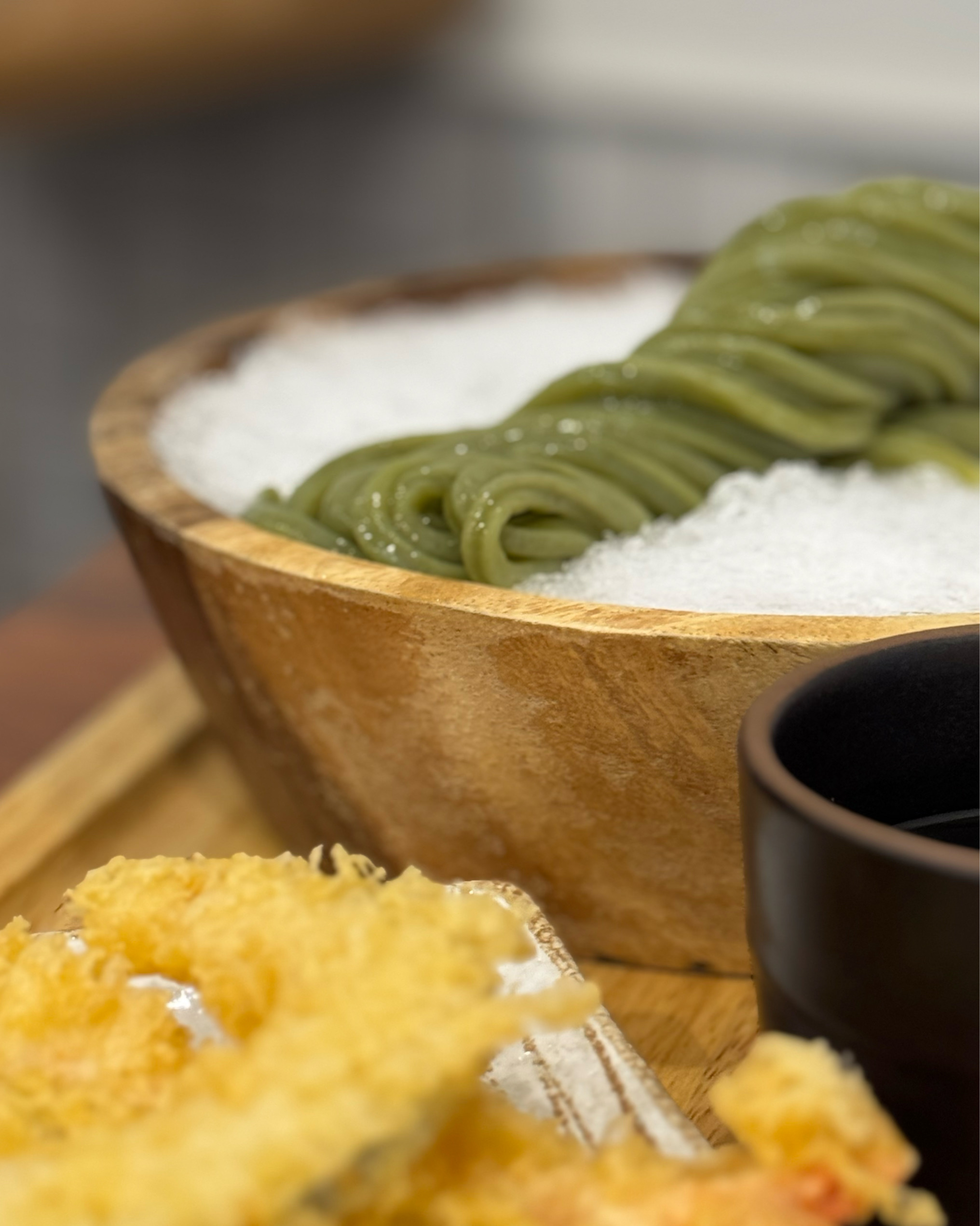 일본에서 직접 공수해온 제면기술을 맛볼수있는 곳이라더니 진짜 너무 쫄깃하고 맛있어서 깜놀한