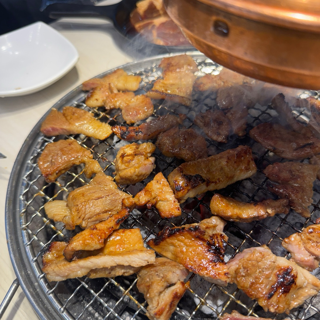 자주 오는 곳인데 올때마다 메뉴 리필도 잘 해주시고 고기가 정말 맛있어요! - 인천 서창동 맛집 명륜진사갈비 인천서창점