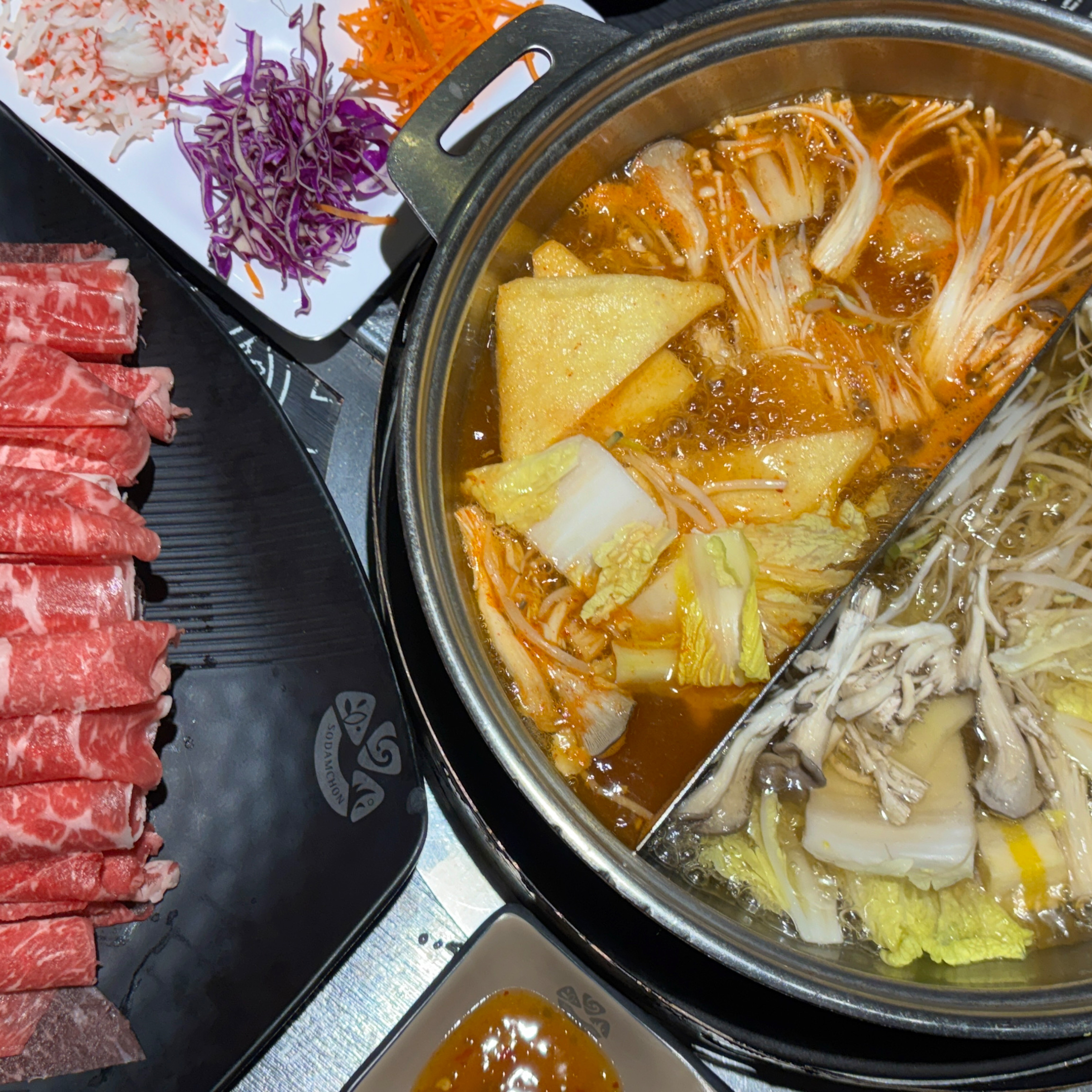 소담촌 샤브샤브는 말이 필요없어요~^^ 1인 만원대로 무제한 월남쌈과 야채리필이 가능한 정