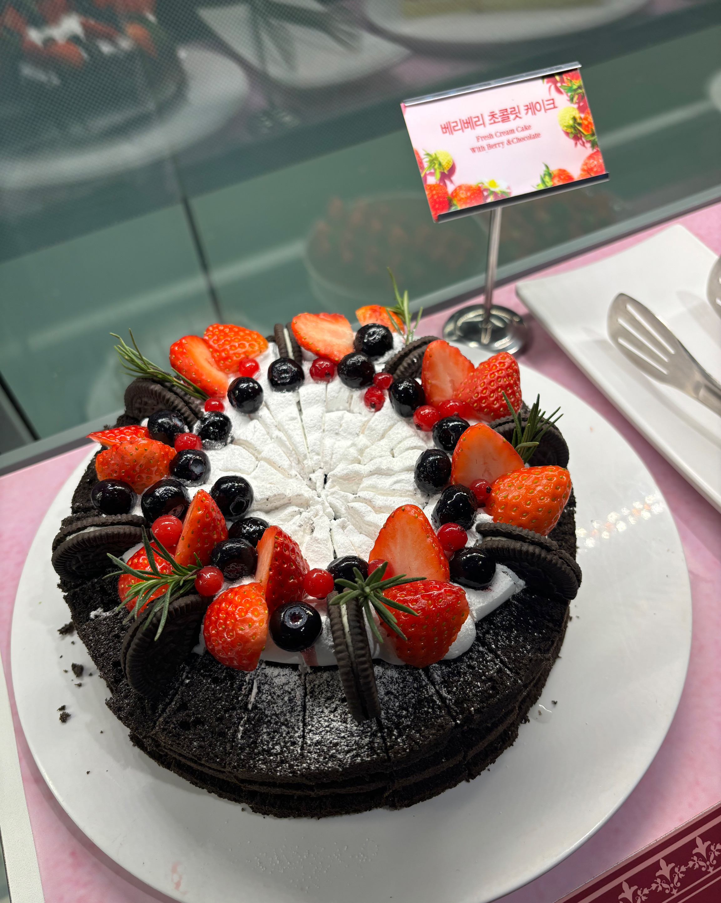 딸기 시즌 디저트 최고!!! - 송파 맛집 애슐리퀸즈 NC송파점