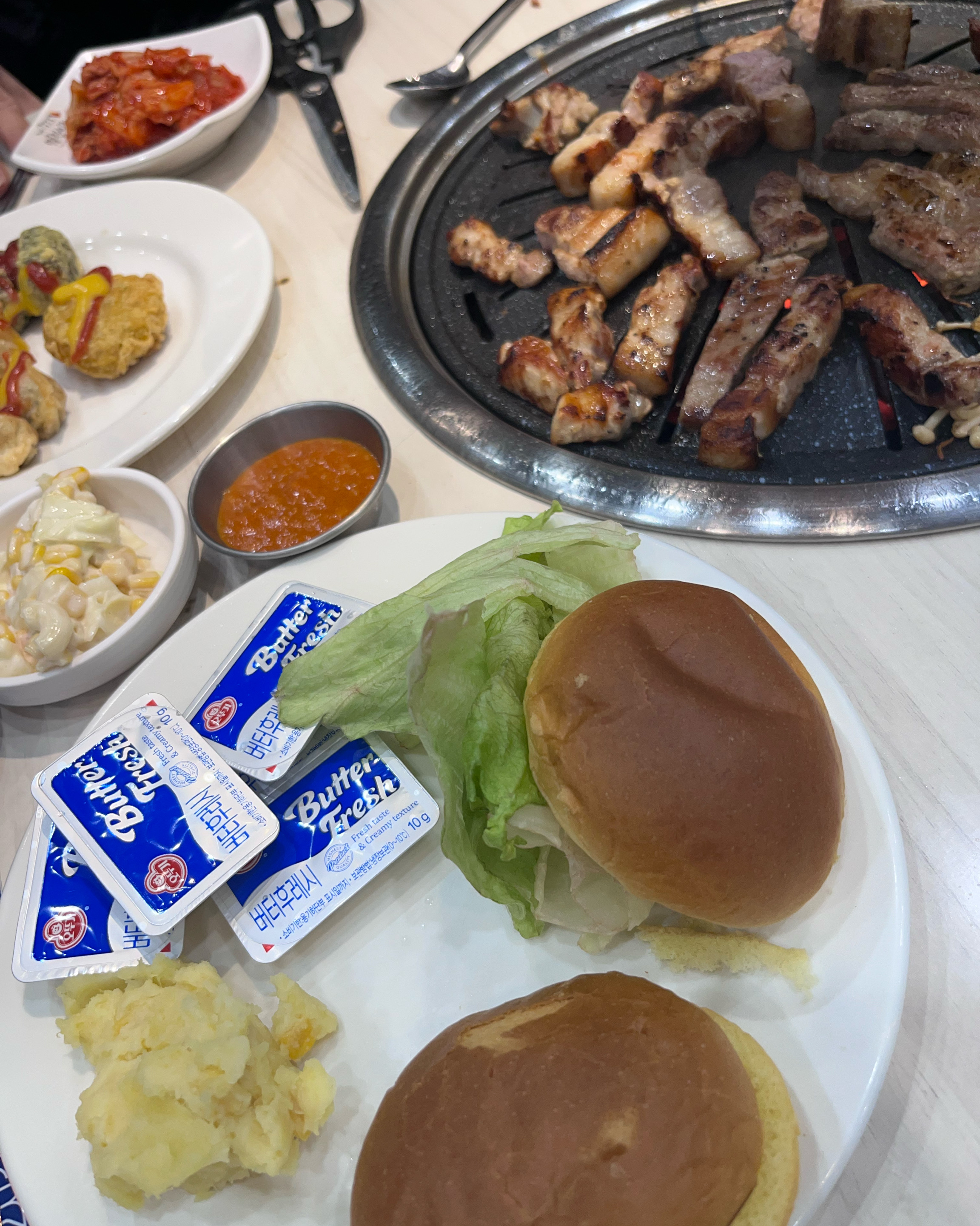 오랜만에 명륜왔어용 고기가 아주 맛있고 특히 삼겹살이 진짜 일품이네용🩷🩷🩷🩷 담에 또올게요
