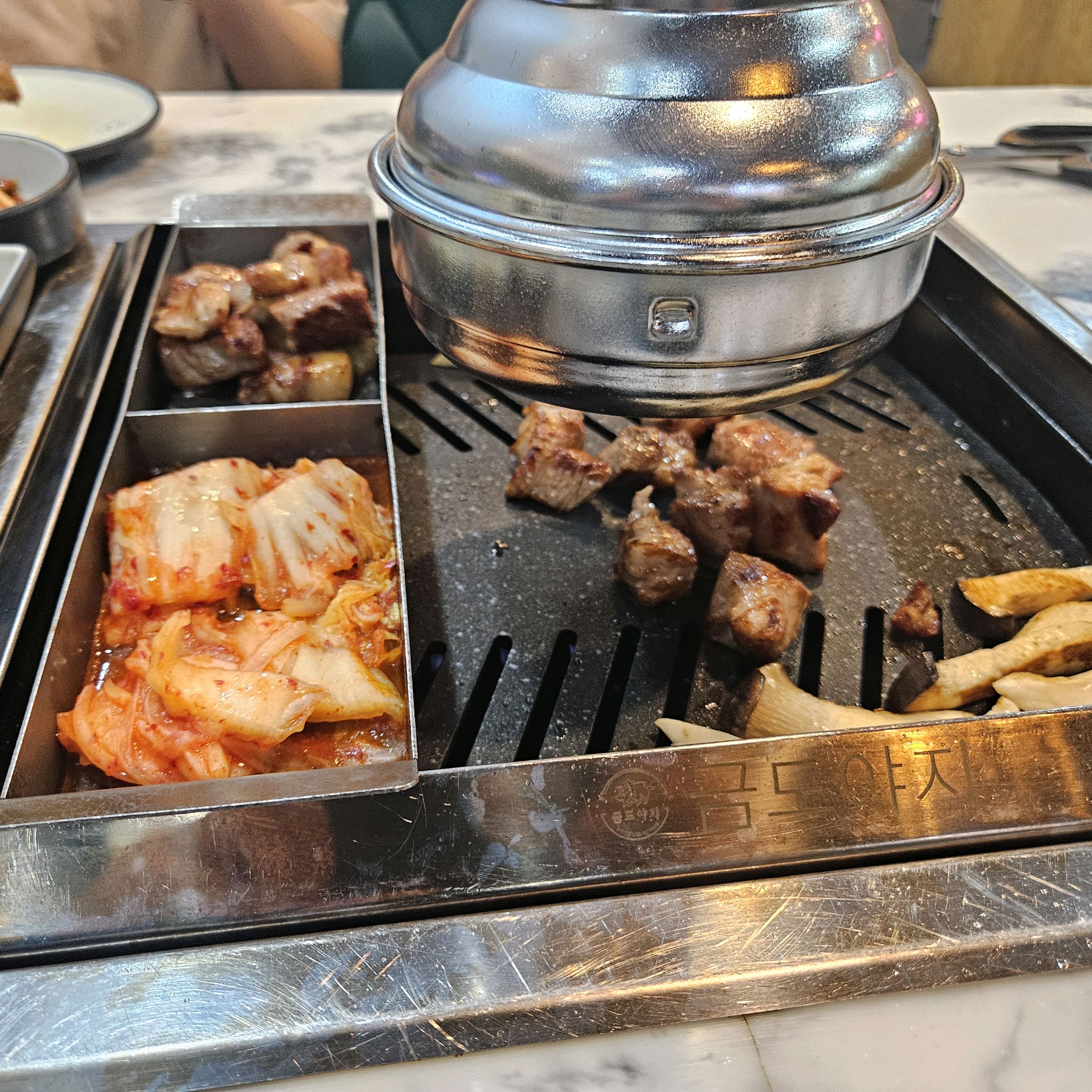 단골이에요 목살은 무조건 금도야지 - 인천 맛집 금도야지 루원시티본점